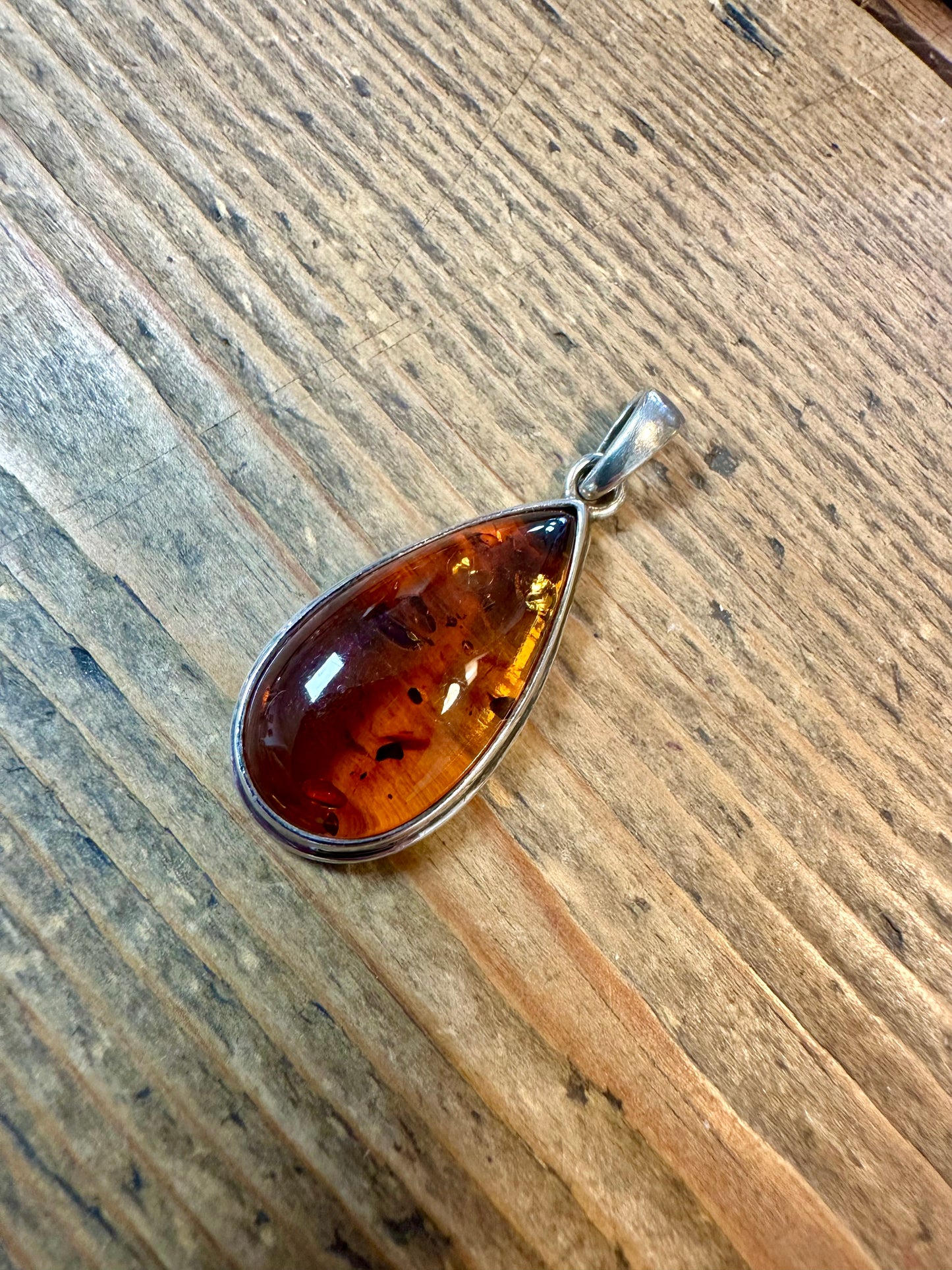 Modernist Oval Amber 925 Silver Pendant