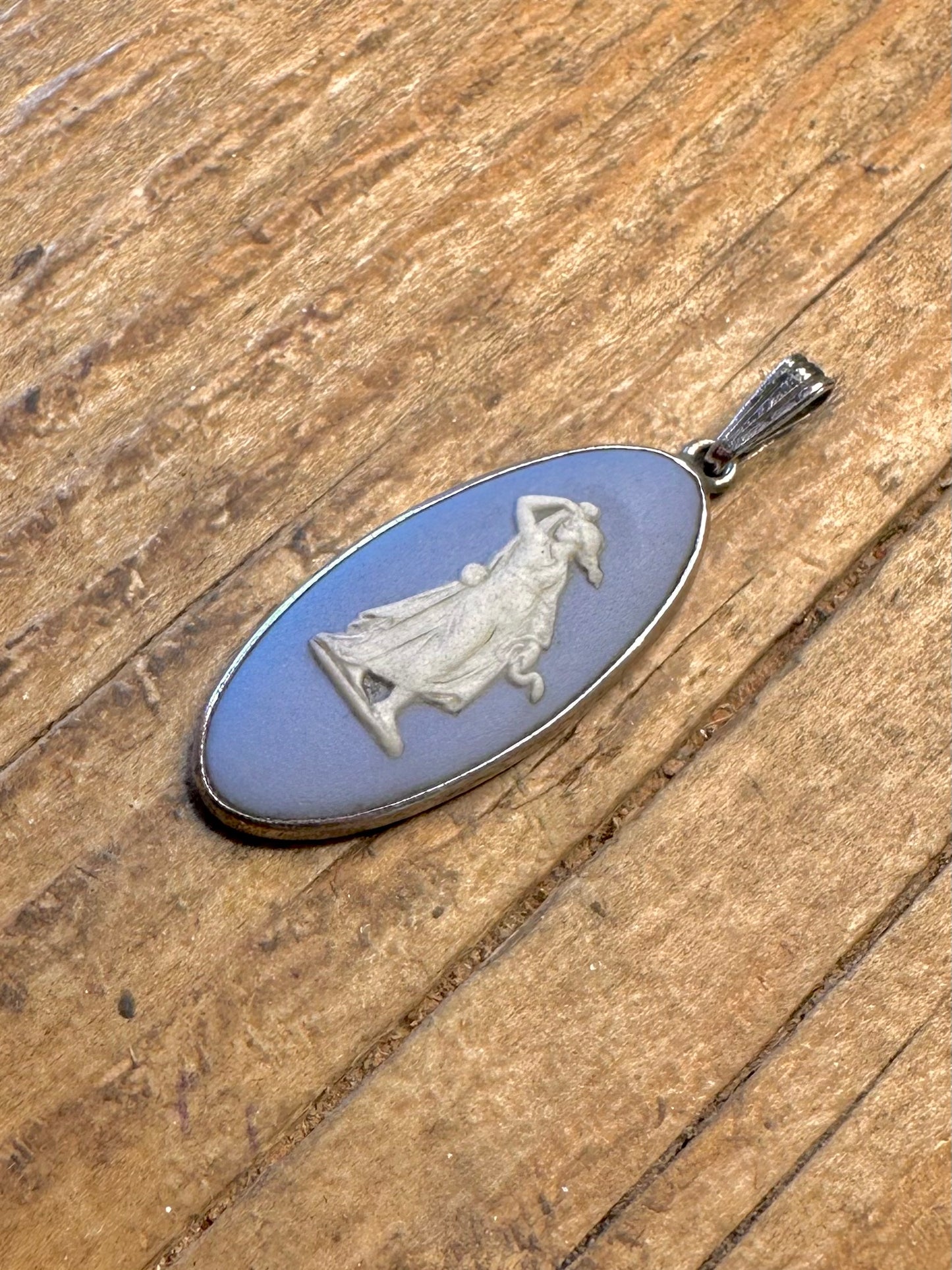 Wedgwood 1988 blaue Kamee Made in England punziert 925 Sterling Silber Anhänger