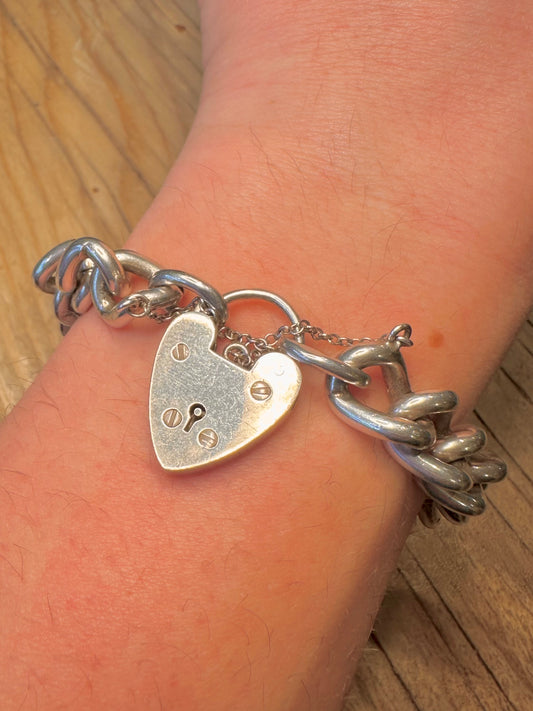 Vintage 1967 Chunky Curb Chain Heart Padlock 925 Sterling Silver Hallmarked 7.5 inch Bracelet