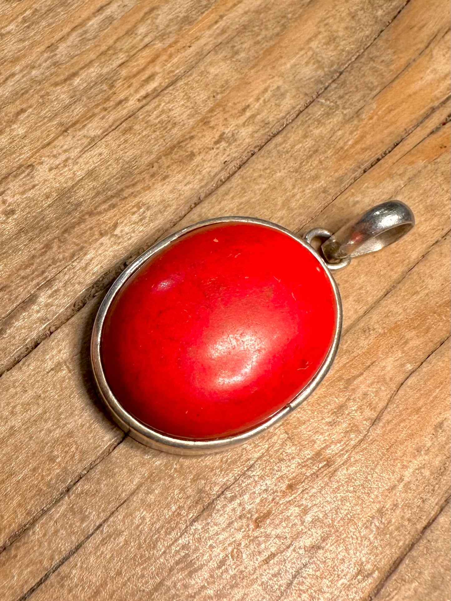 Vintage Coral Oval 925 Sterling Silver Pendant