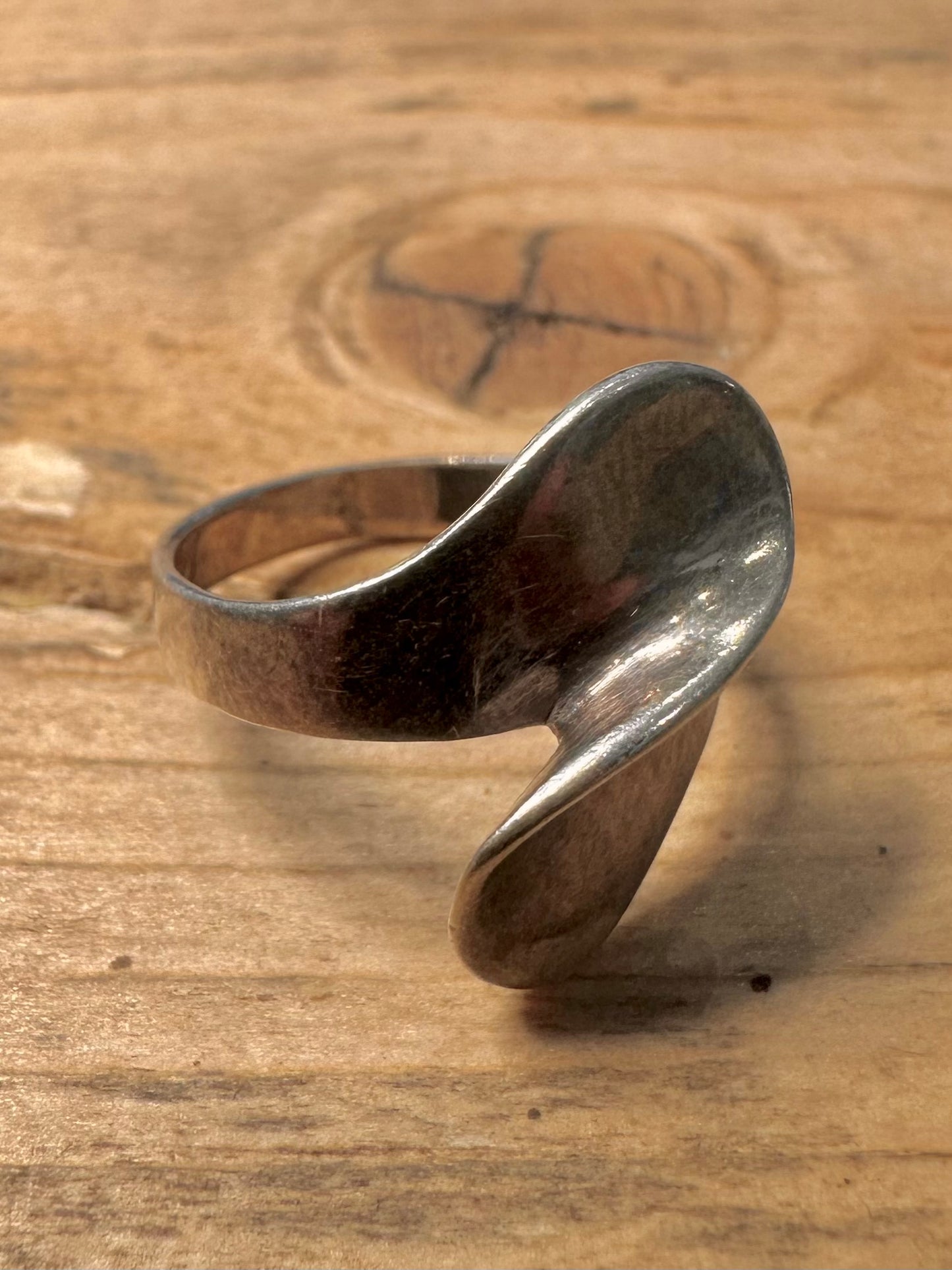 Abstract Twisted 925 Silver Size M Ring