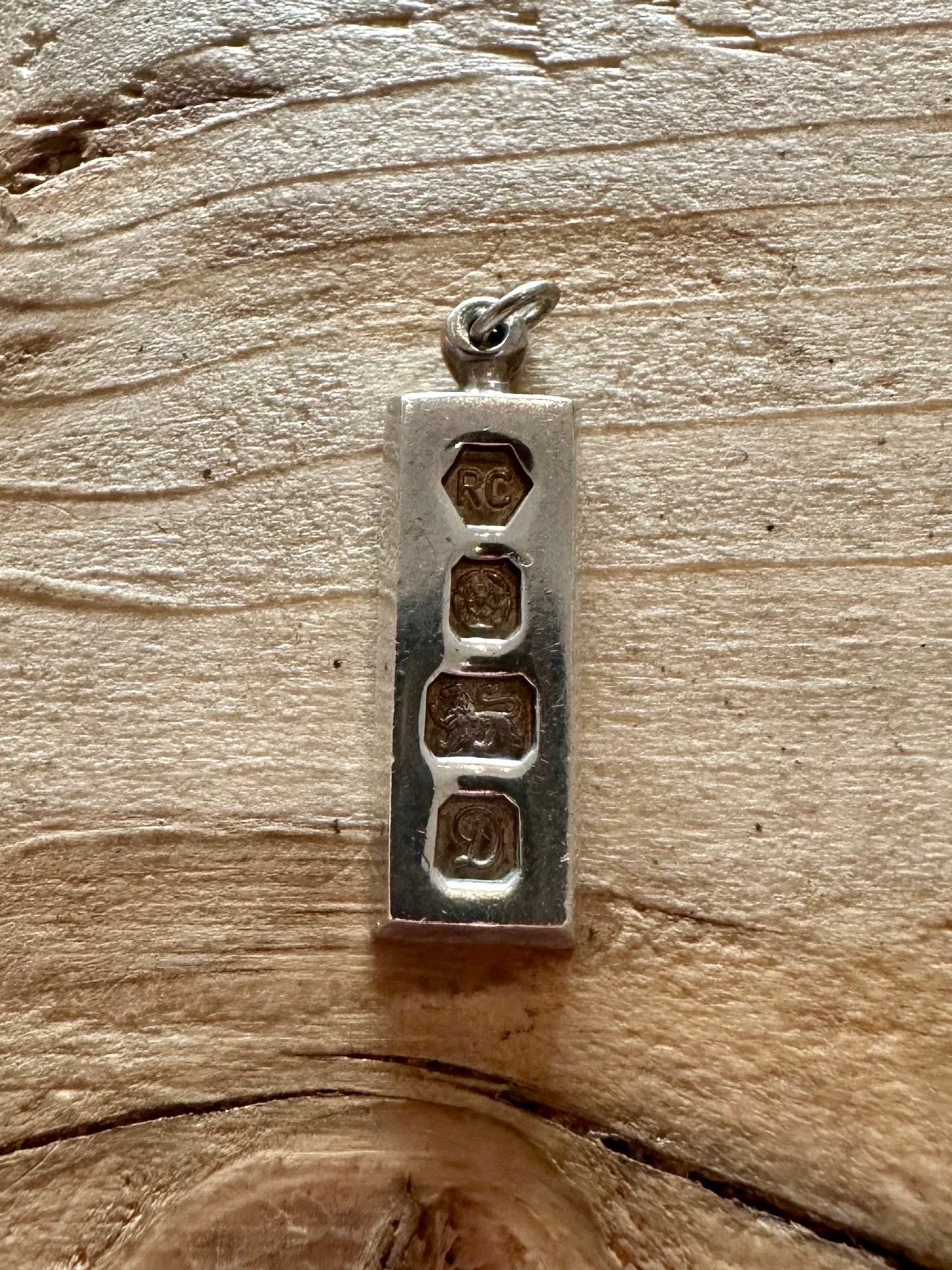 Vintage 1978 Ingot Sheffield 925 Silver Pendant