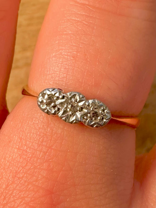 Vintage 9ct Gold Diamond Size U Ring