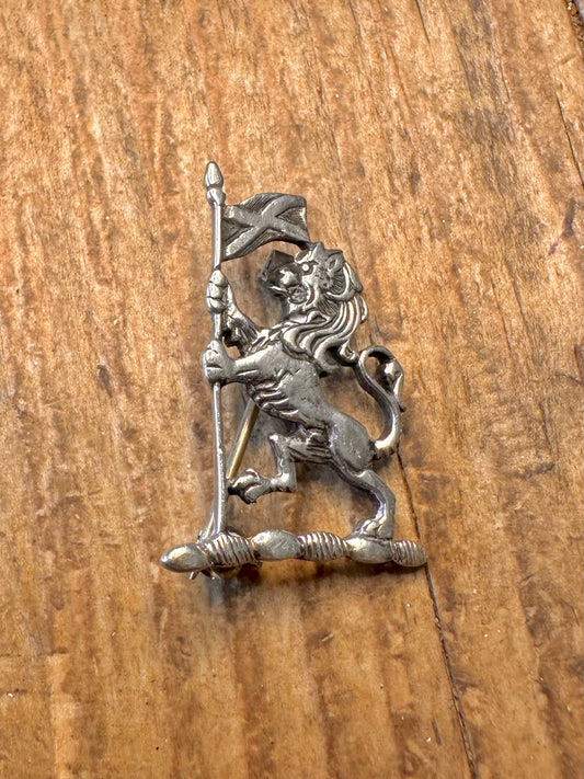 Scottish 1971 Lion Rampart Maker IONA 925 Sterling Silver Brooch