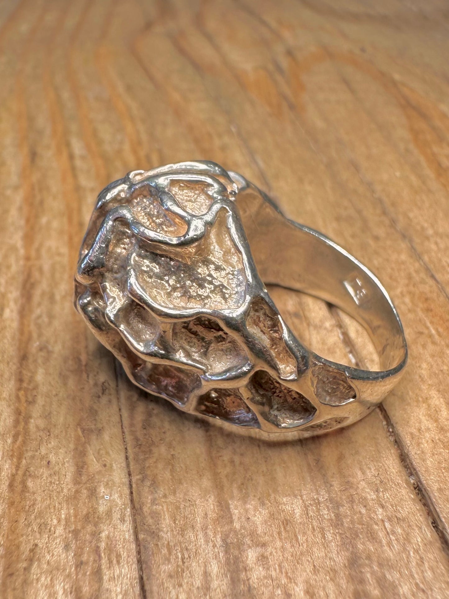 Modernist 1975 Textured Dome 925 Sterling Silver Size P Ring