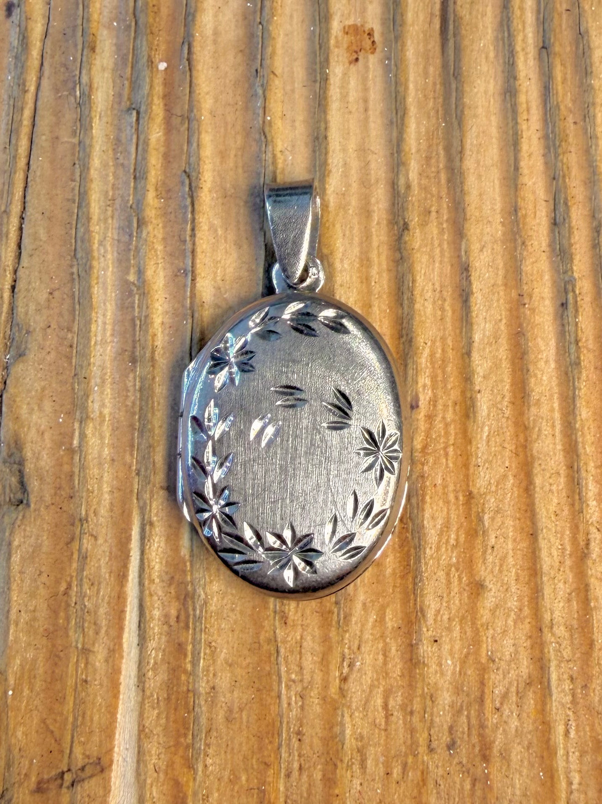 Oval Etched Floral Locket 925 Sterling Silver Pendant