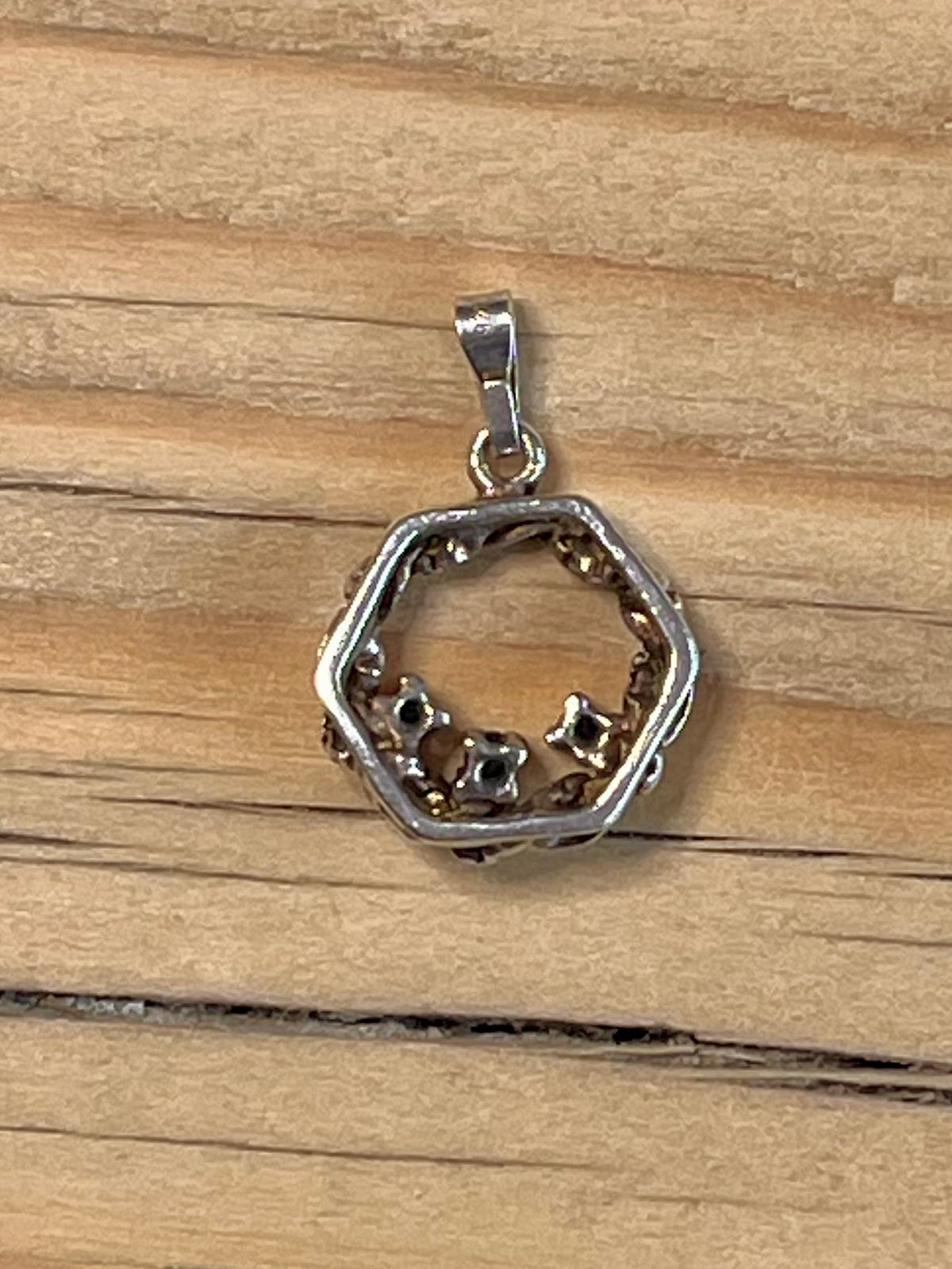 Small Circle Intertwined Dark Blue Stones 925 Sterling Silver Pendant