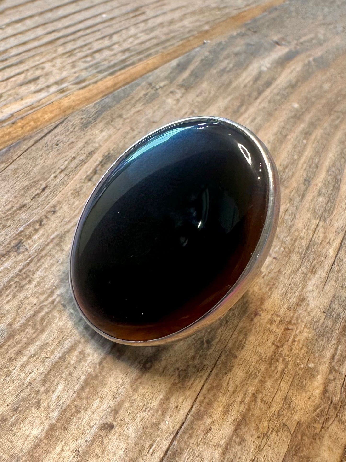 Atemberaubender großer natürlicher schwarzer Onyx osteuropäischer 925er Silberring Größe P