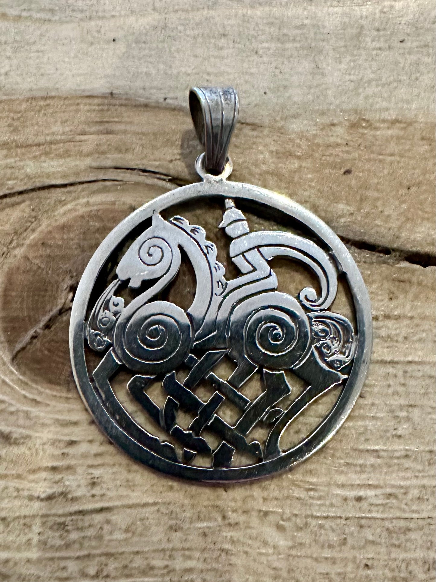 Vintage Scottish Sleipnir Circle 925 Silver Pendant