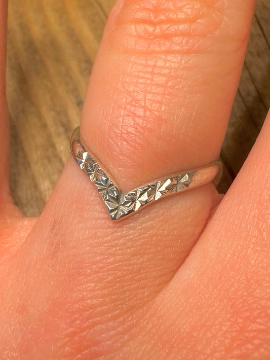 Vintage Engraved Wishbone 925 Sterling Silver Size Q Ring