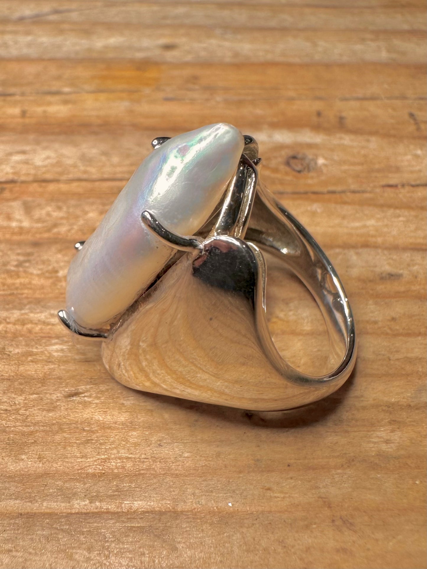 Moderner Barock-Perlenring aus 925er Sterlingsilber, Größe K
