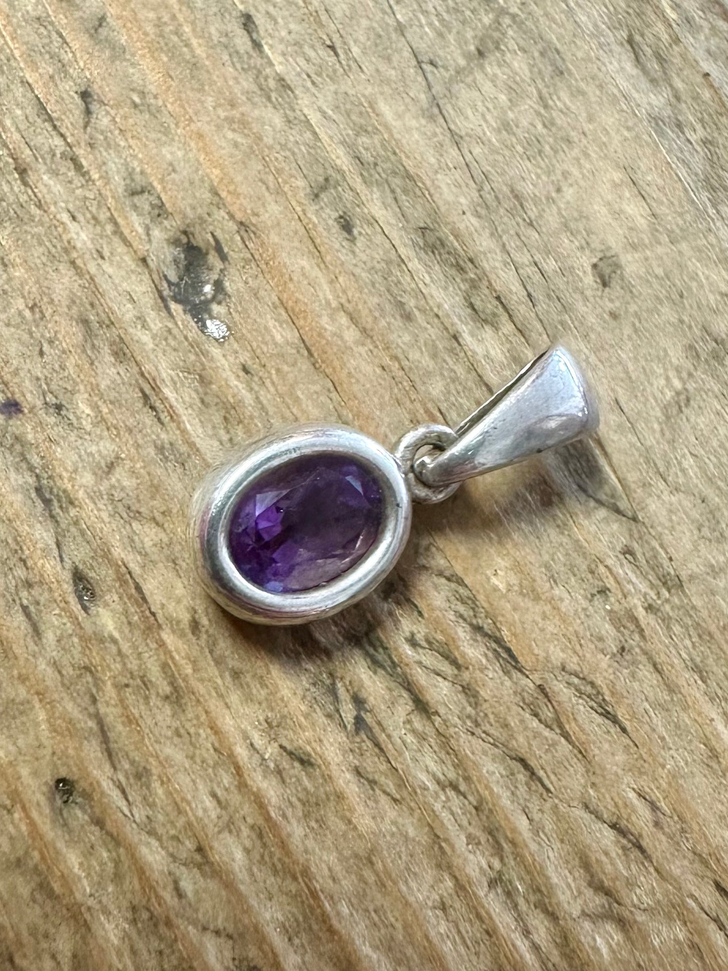 Vintage Purple Oval 925 Silver Pendant