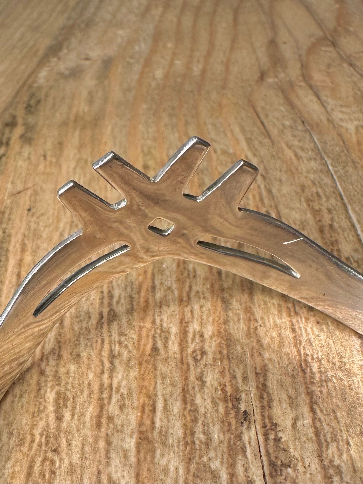 Modernist Contemporary Shaped Cuff 925 Sterling Silver Bangle