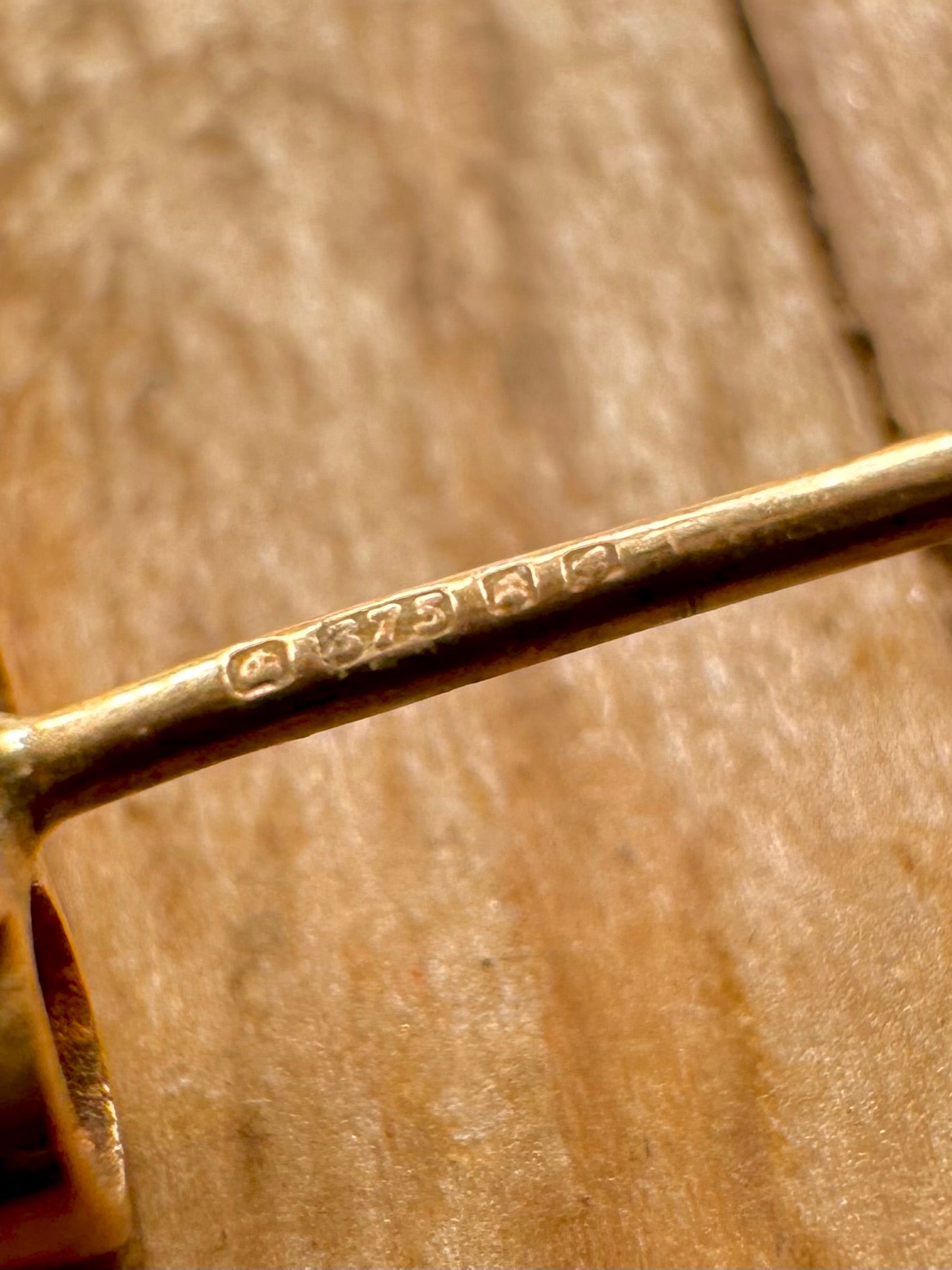 Vintage 1981 9ct Gold Green Blue Trio Stud Earrings