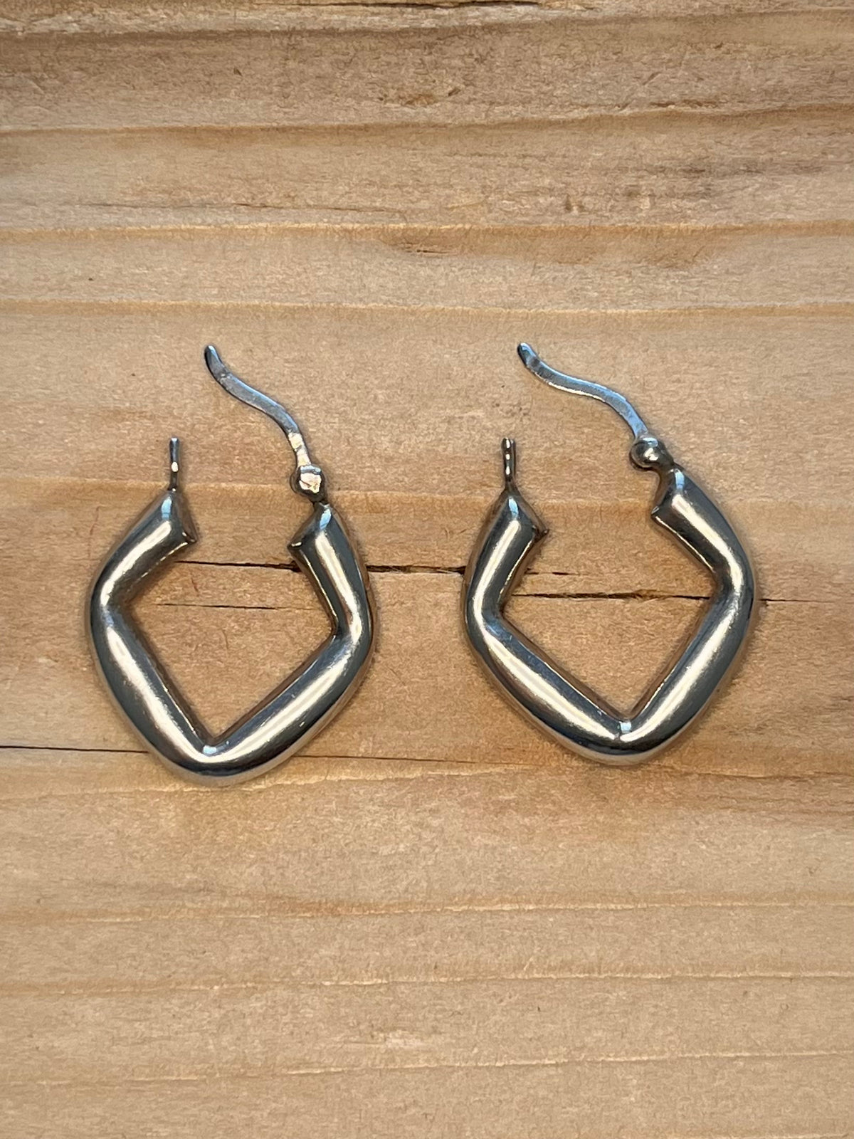 Diamond Shaped 925 Sterling Silver Hoop Earrings