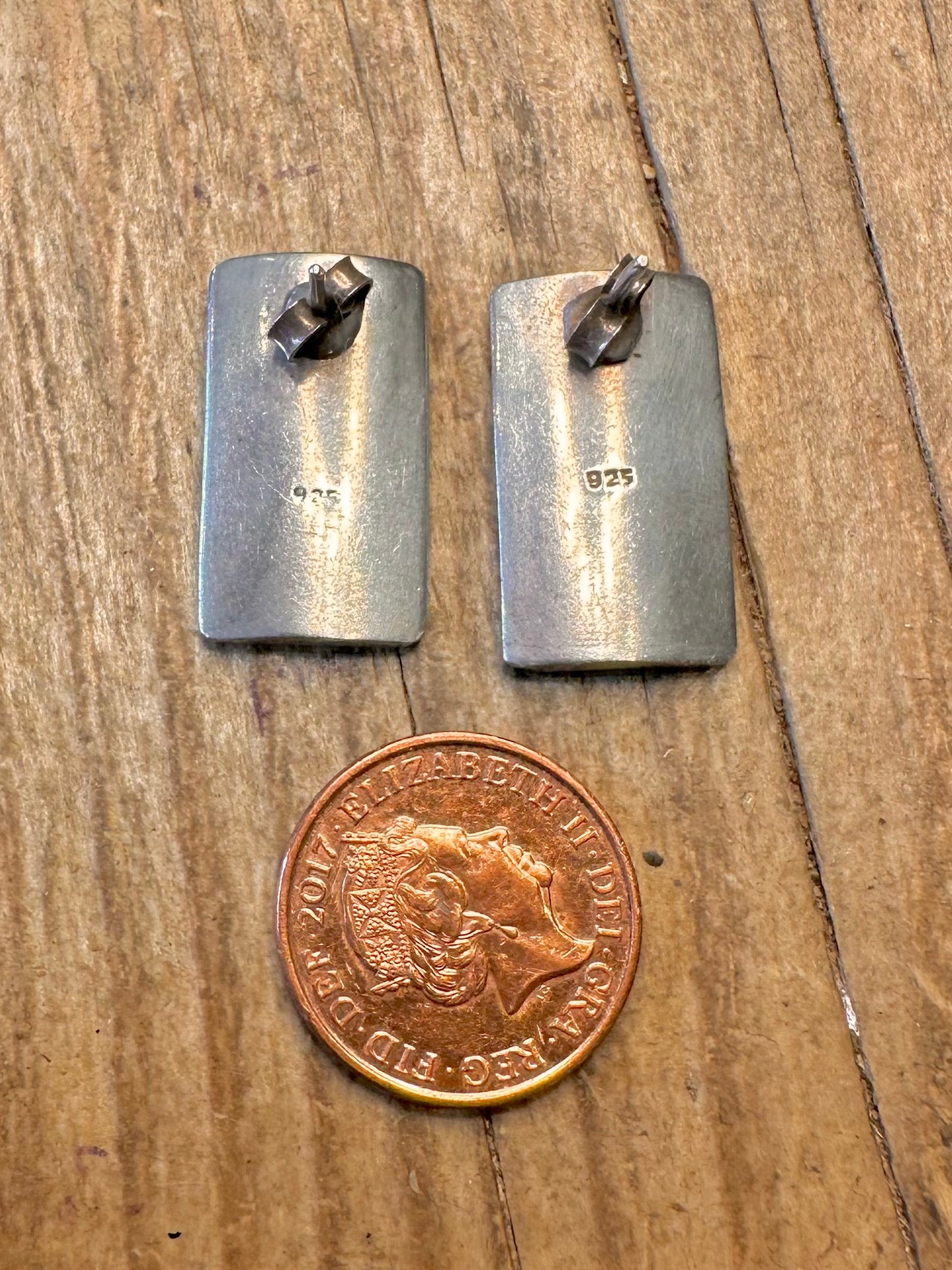 Modernistische konkave Rechteck-Ohrstecker aus 925er Sterlingsilber