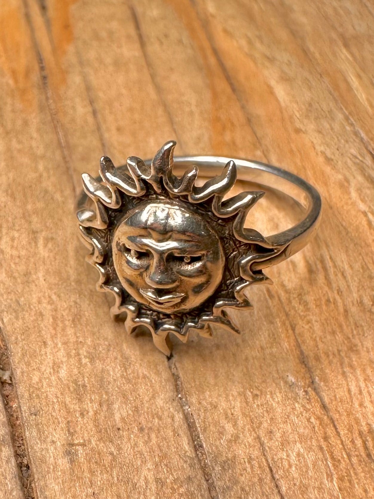 Vintage Sun Face 935 Sterling Silver Size N Ring