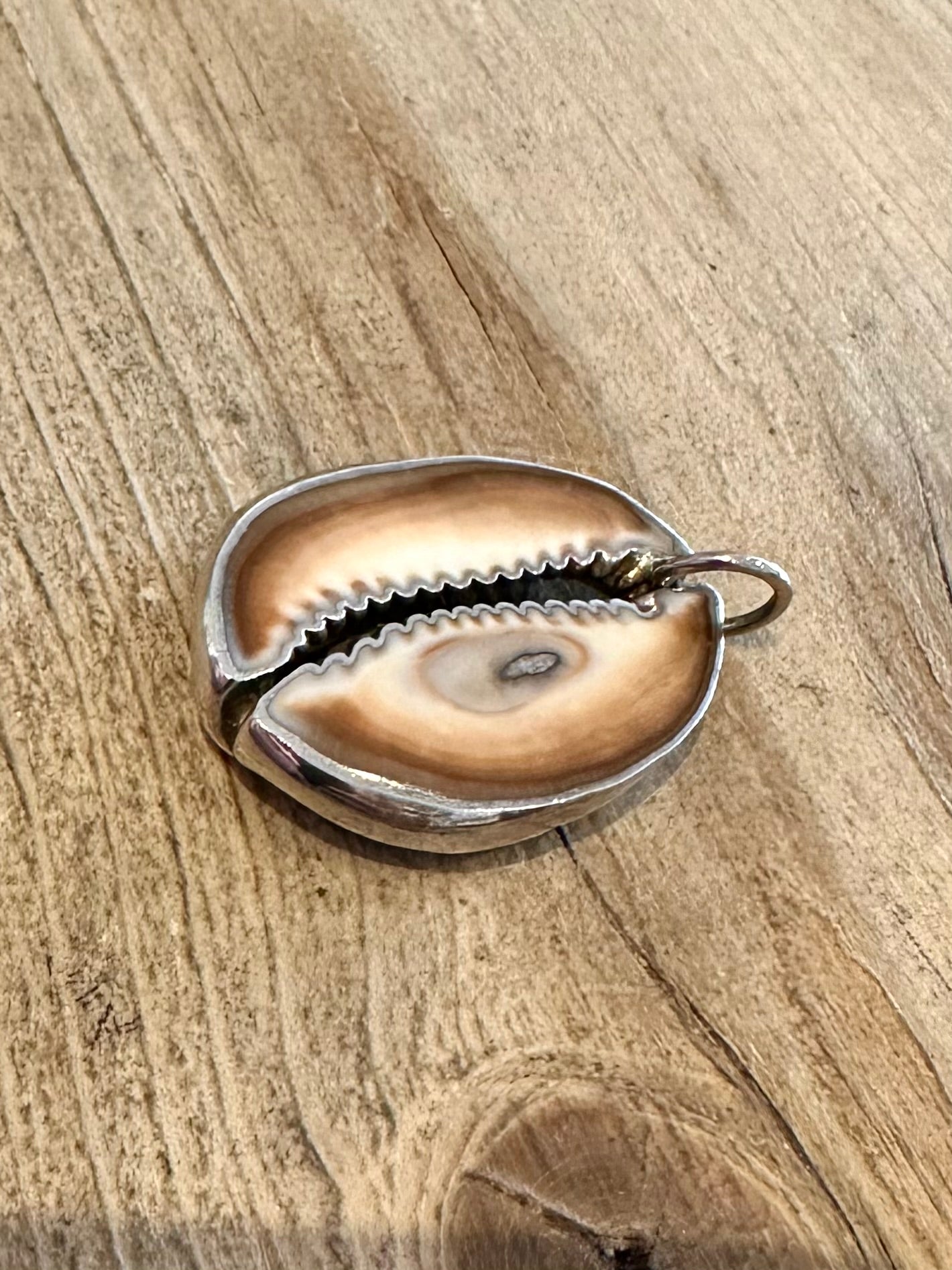 Vintage Natural Cowrie Shell 925 Silver Pendant