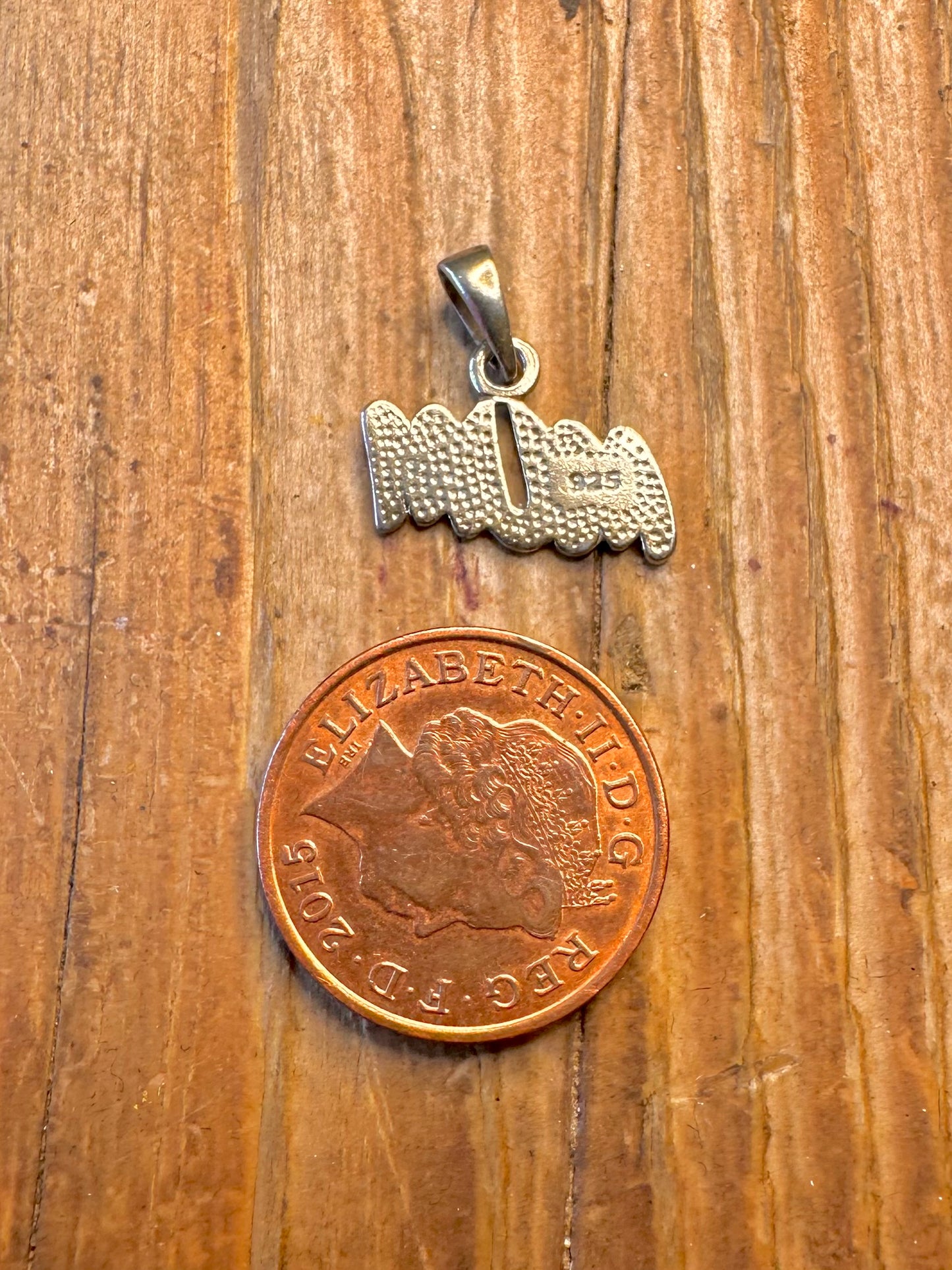 Mum Gold on 925 Sterling Silver Pendant