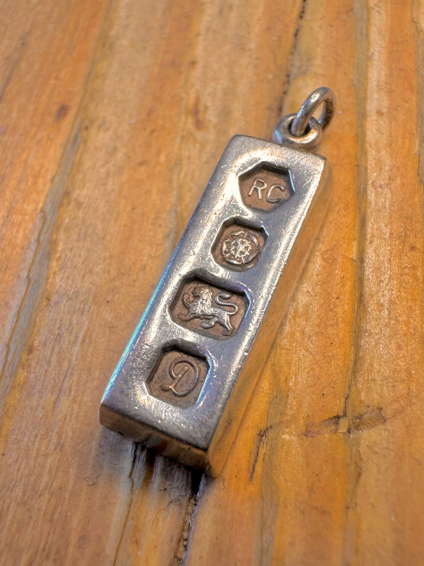 Ingot 1978 Sheffield Maker RC 925 Sterling Silver Pendant
