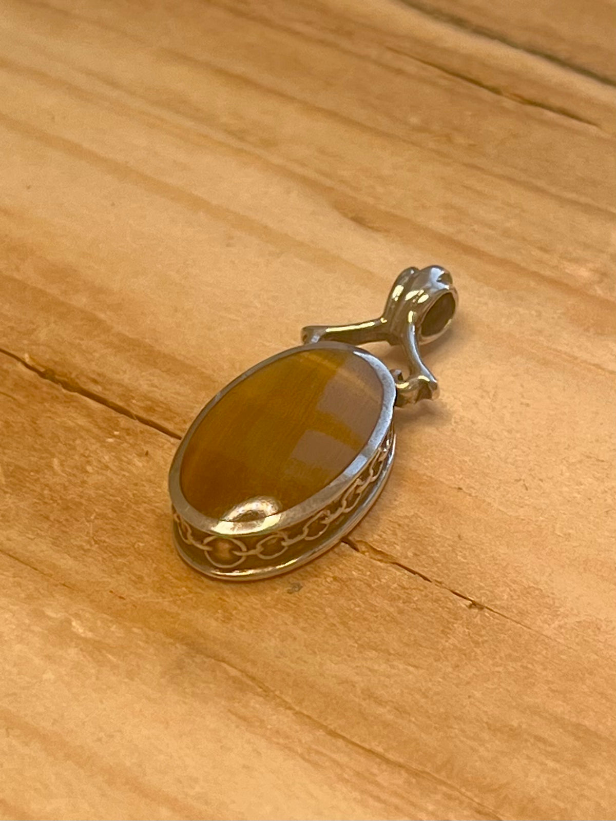 Tigers Eye Oval 925 Sterling Silver Pendant
