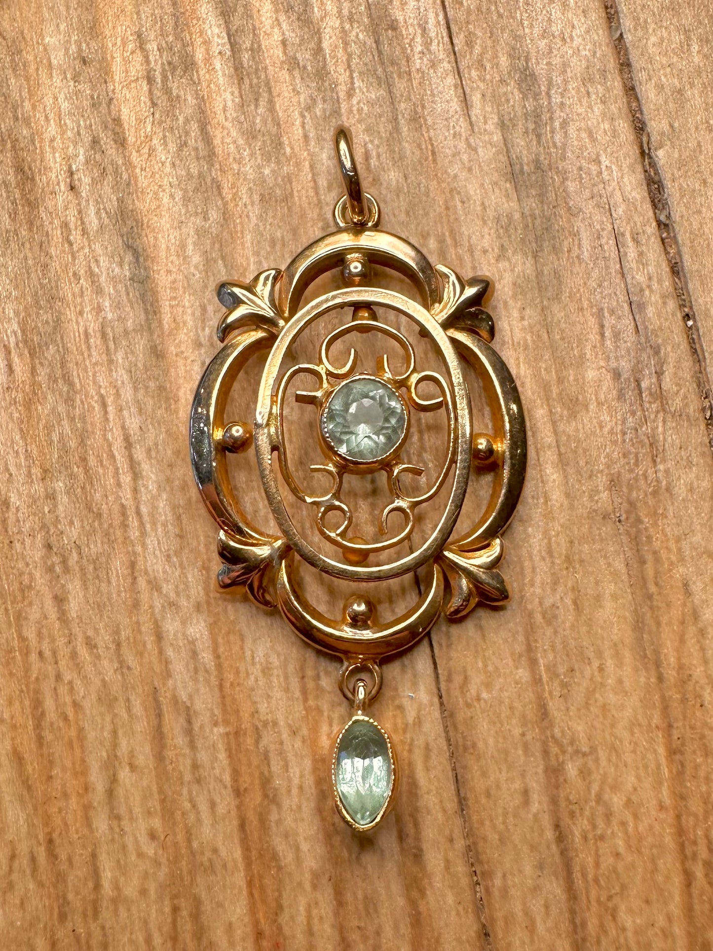 Antique Edwardian 9ct Gold Aquamarine Lavalier Pendant