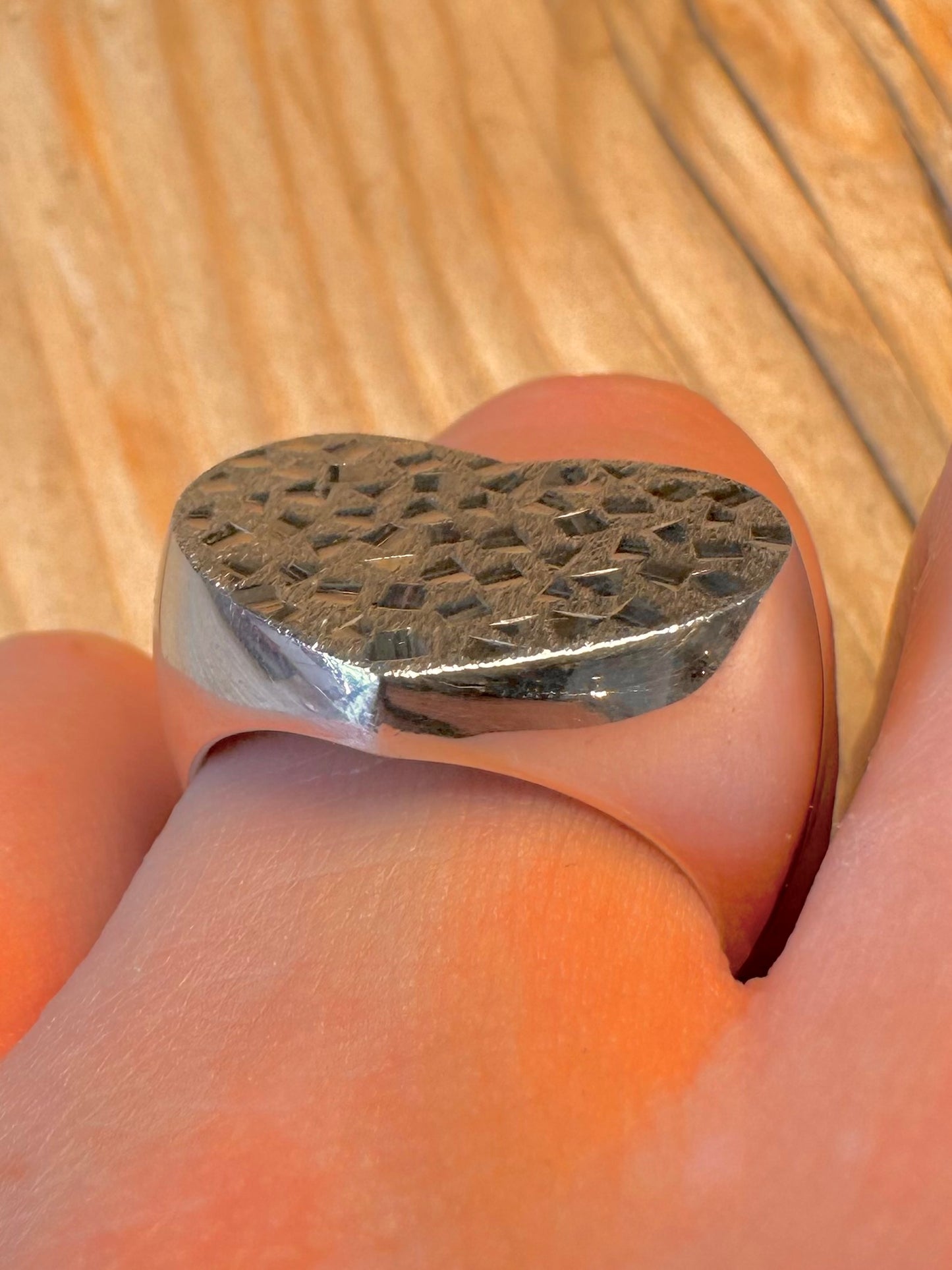 Modernist Hammered Heart 925 Silver Size R1/2 Ring