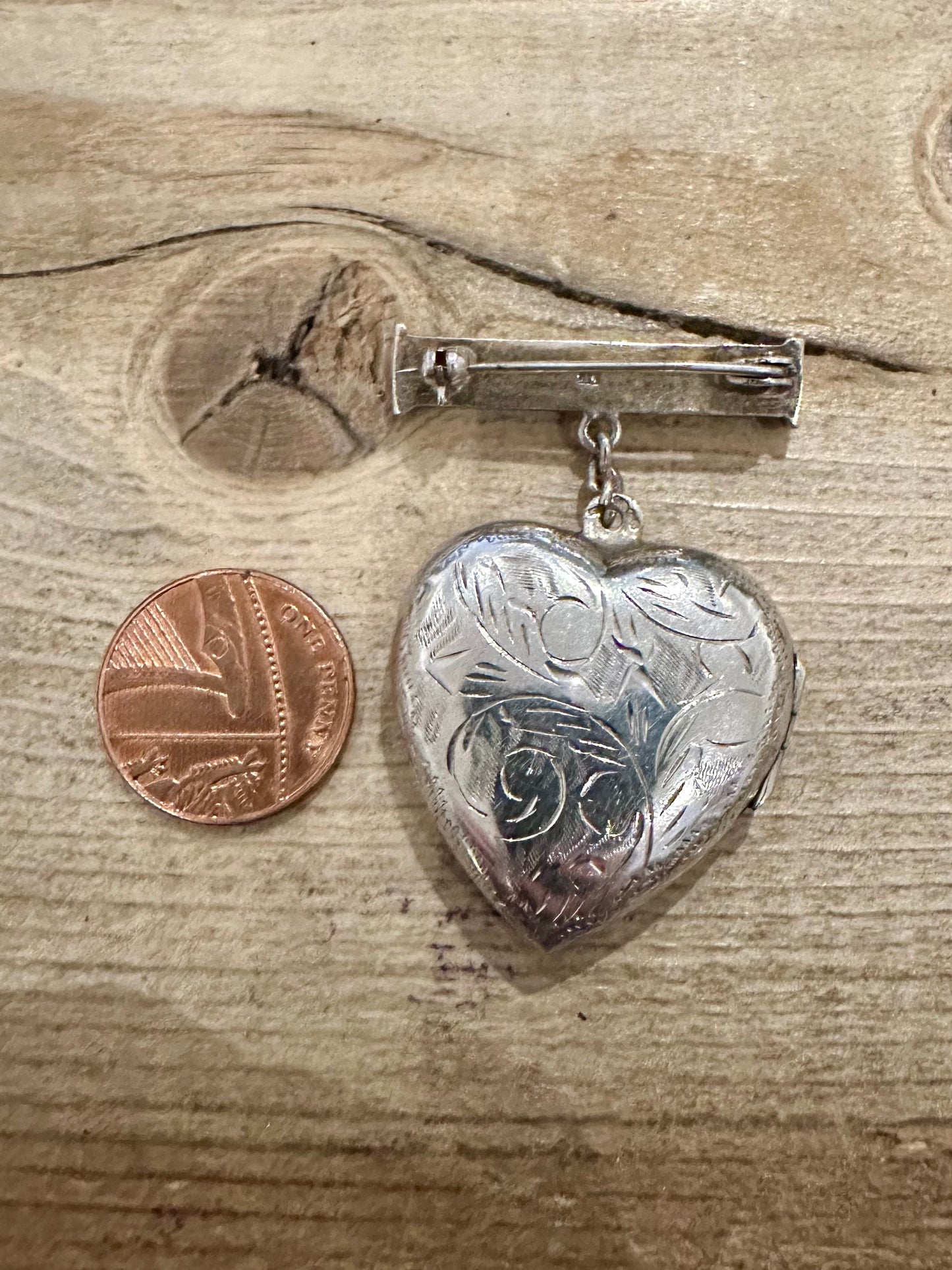 Vintage Victorian Heart Engraved Brooch 925 Silver Locket