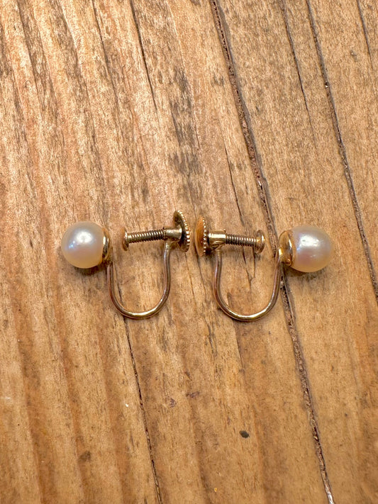 9ct Gold Pearl Screw On Earrings