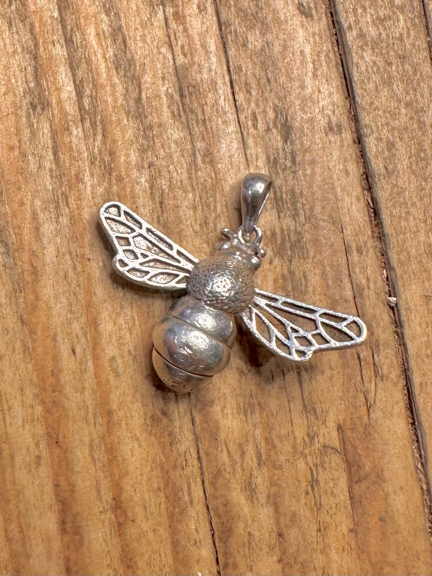 Hummel-Anhänger aus 925er Sterlingsilber
