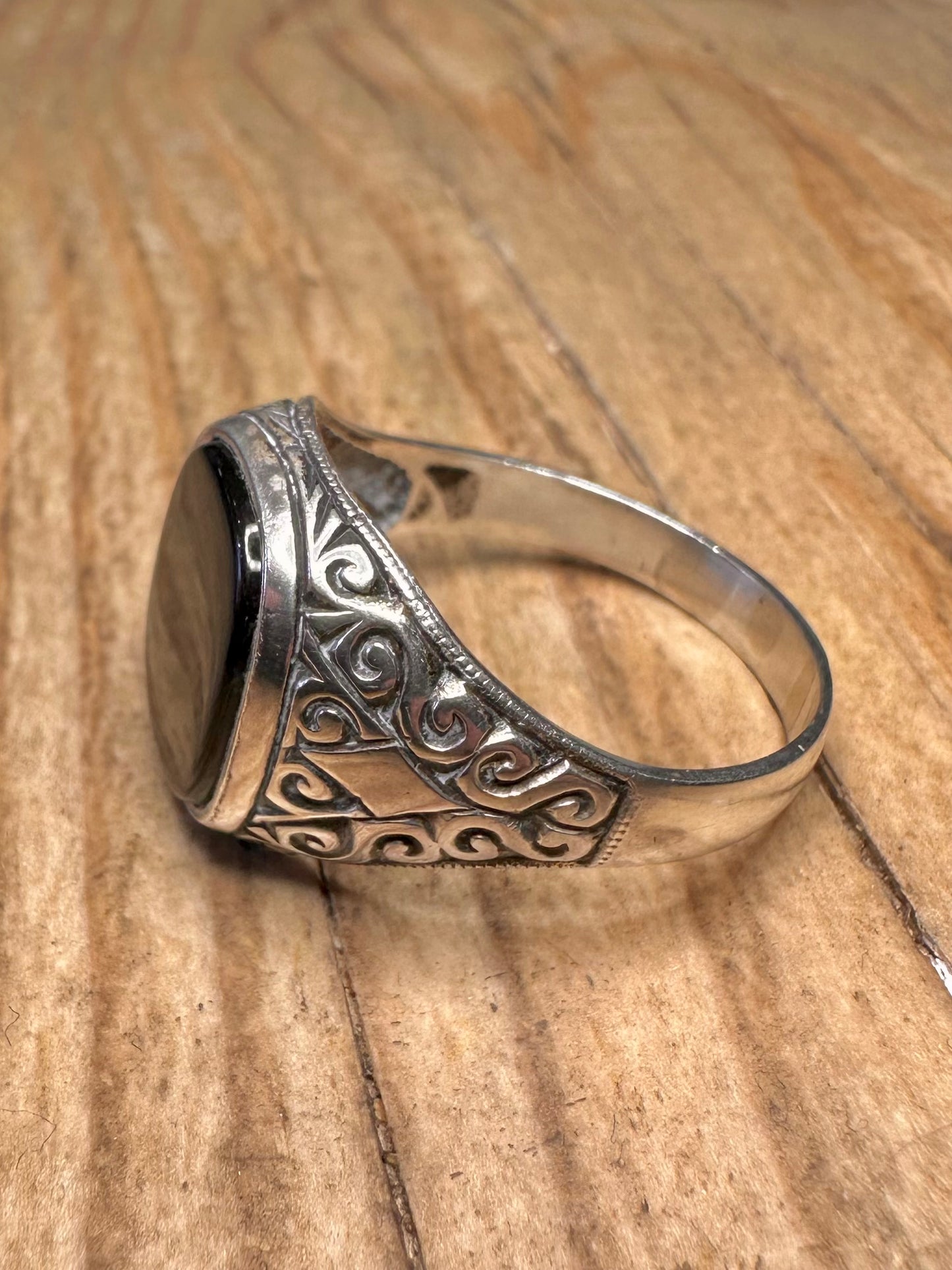 Vintage Onyx Engraved Signet 925 Sterling Silver Size Z Ring