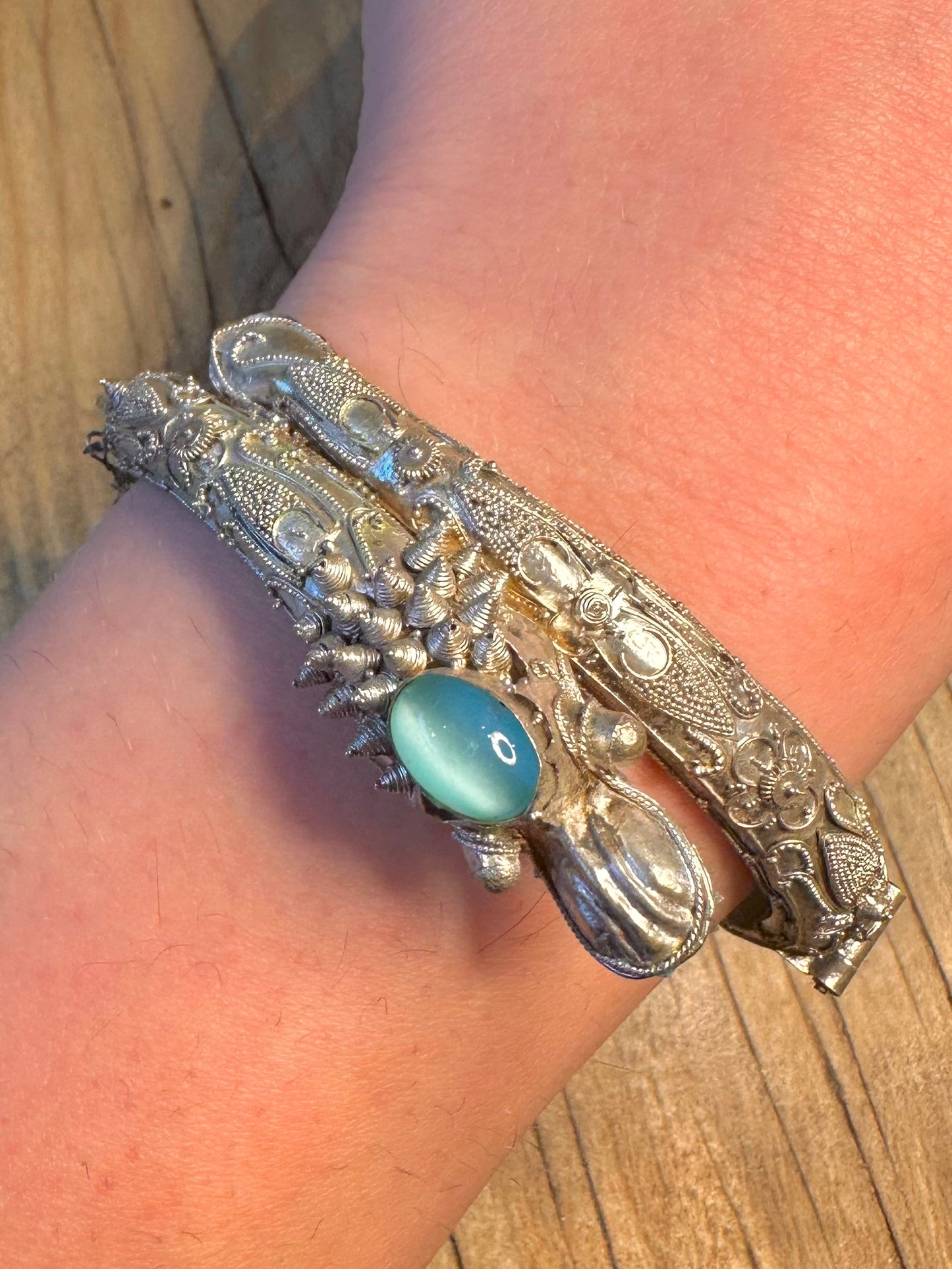 Vintage Dragon Filigree Blue Stone Nepalese Silver Hinged Bangle
