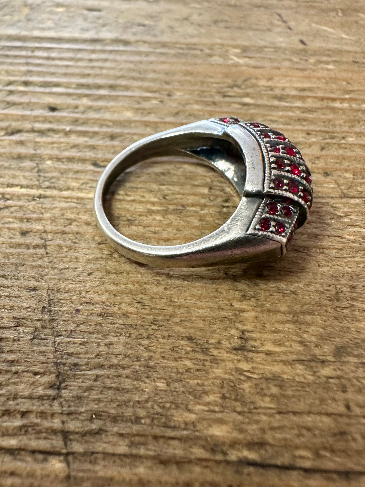 Modernist Garnets 925 Silver Size M Ring
