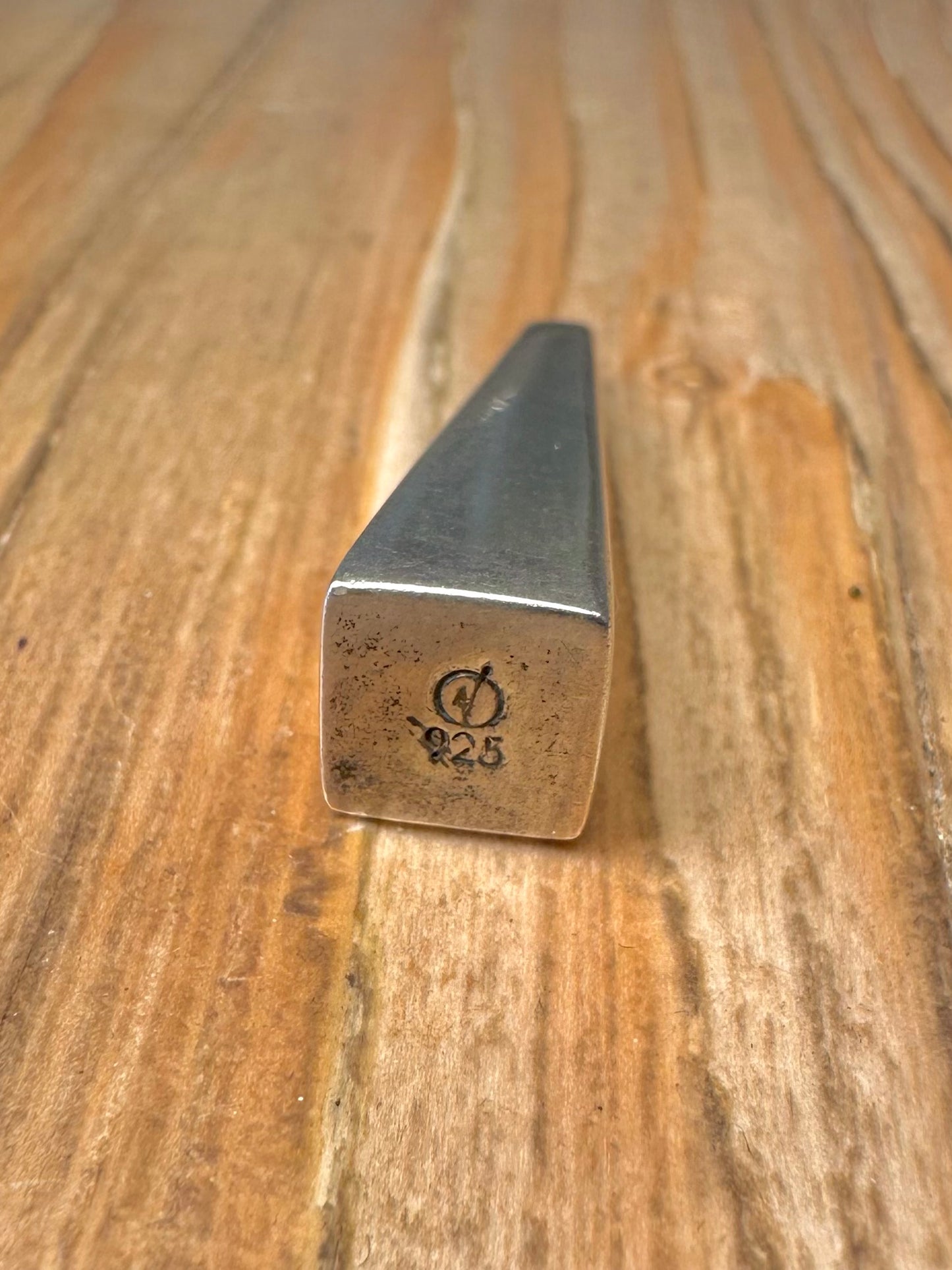Moderner abstrakter Bar-Anhänger aus 925er Sterlingsilber