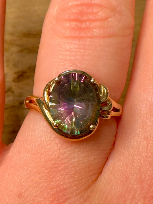 Vintage 9ct Gold Mystic Topaz 375 Size P1\2 Ring