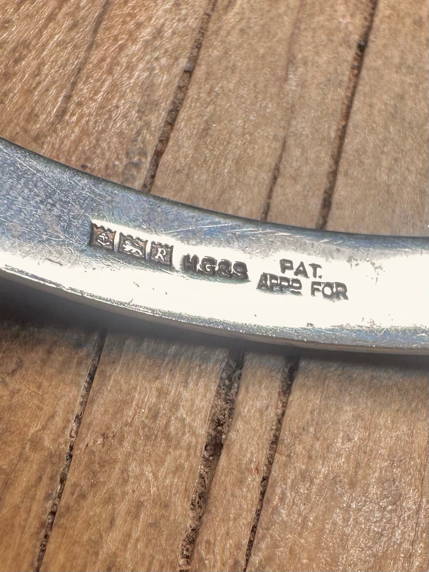 Vintage 1966 Engraved Design 925 Sterling Silver Bangle