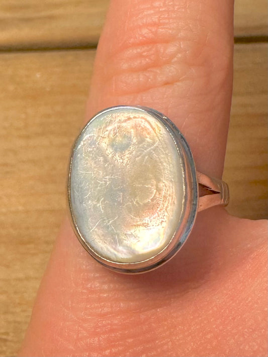 Vintage Oval Mother of Pearl 925 Silver Size O1/2 Ring