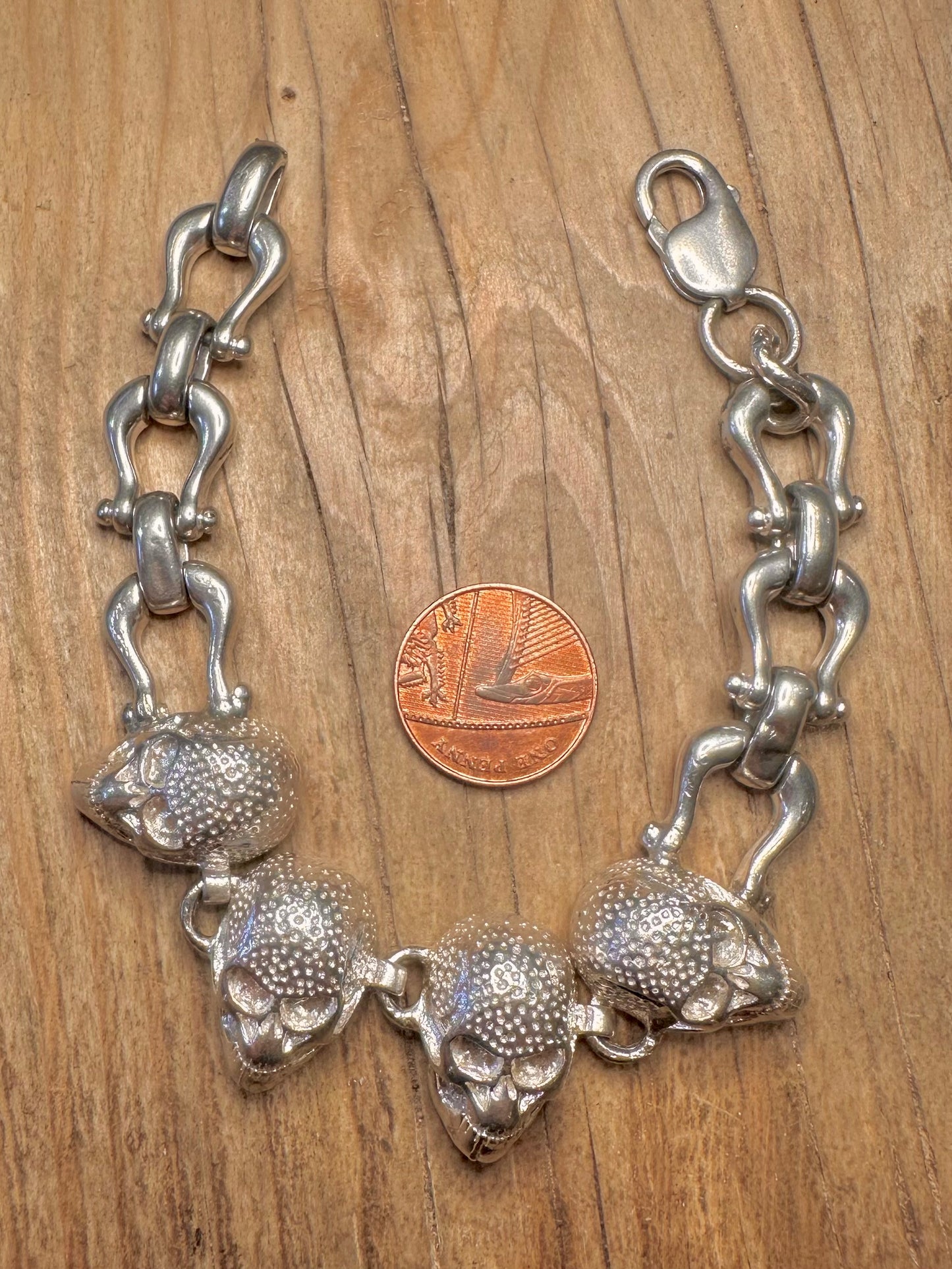 Vintage grobes Totenkopf-Armband mit einzigartigen Gliedern, 925er Sterlingsilber, 21,5 cm