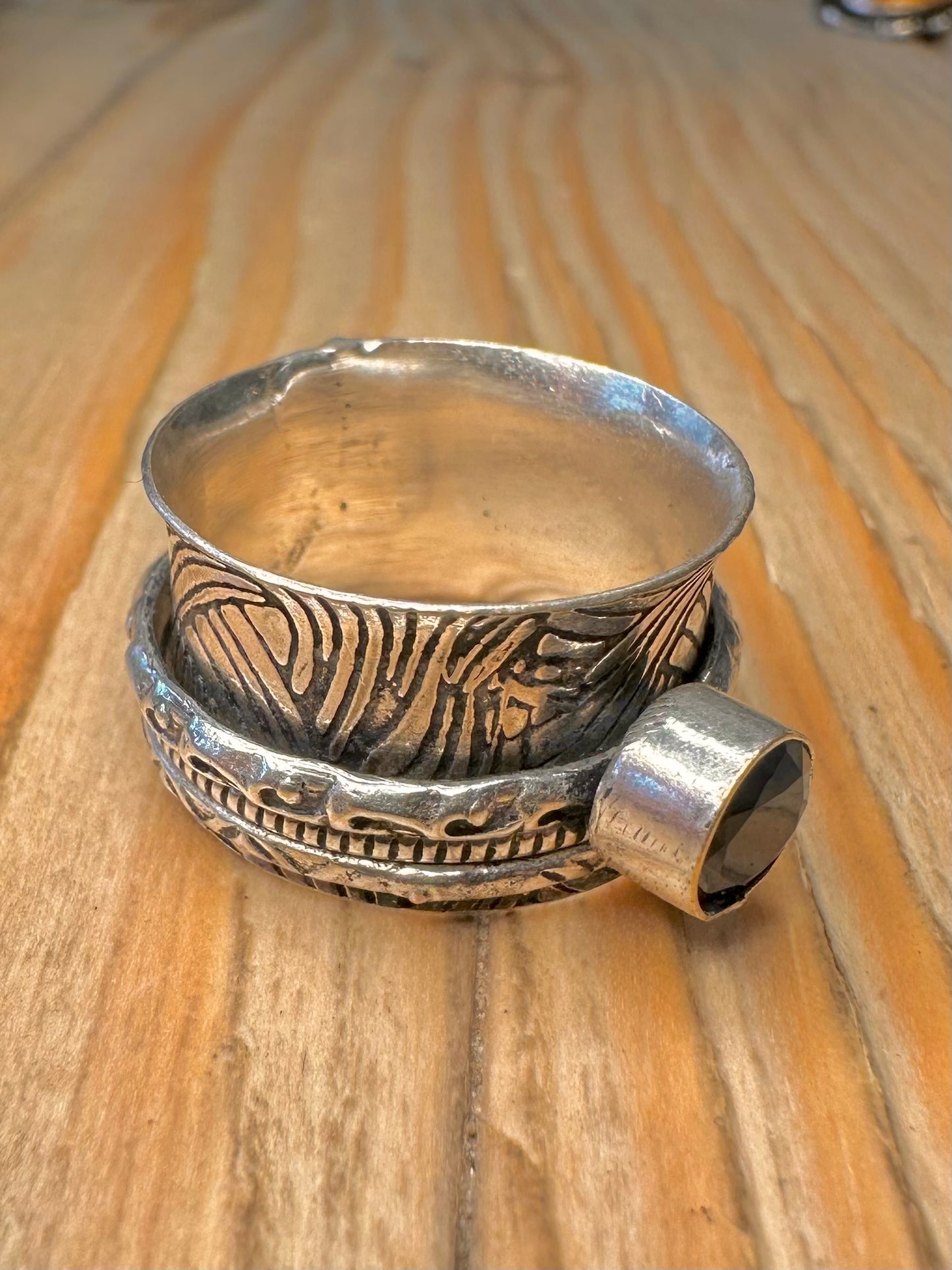 Vintage Blue Stone Engraved Spinner 925 Sterling Silver Size Q Ring