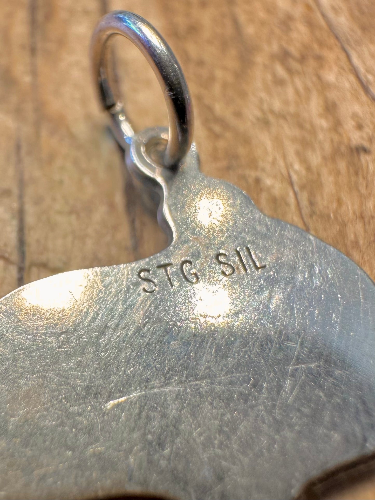 Vintage Snoopy Peanuts Aviva 1970er 1980er 925er Sterlingsilber-Anhänger