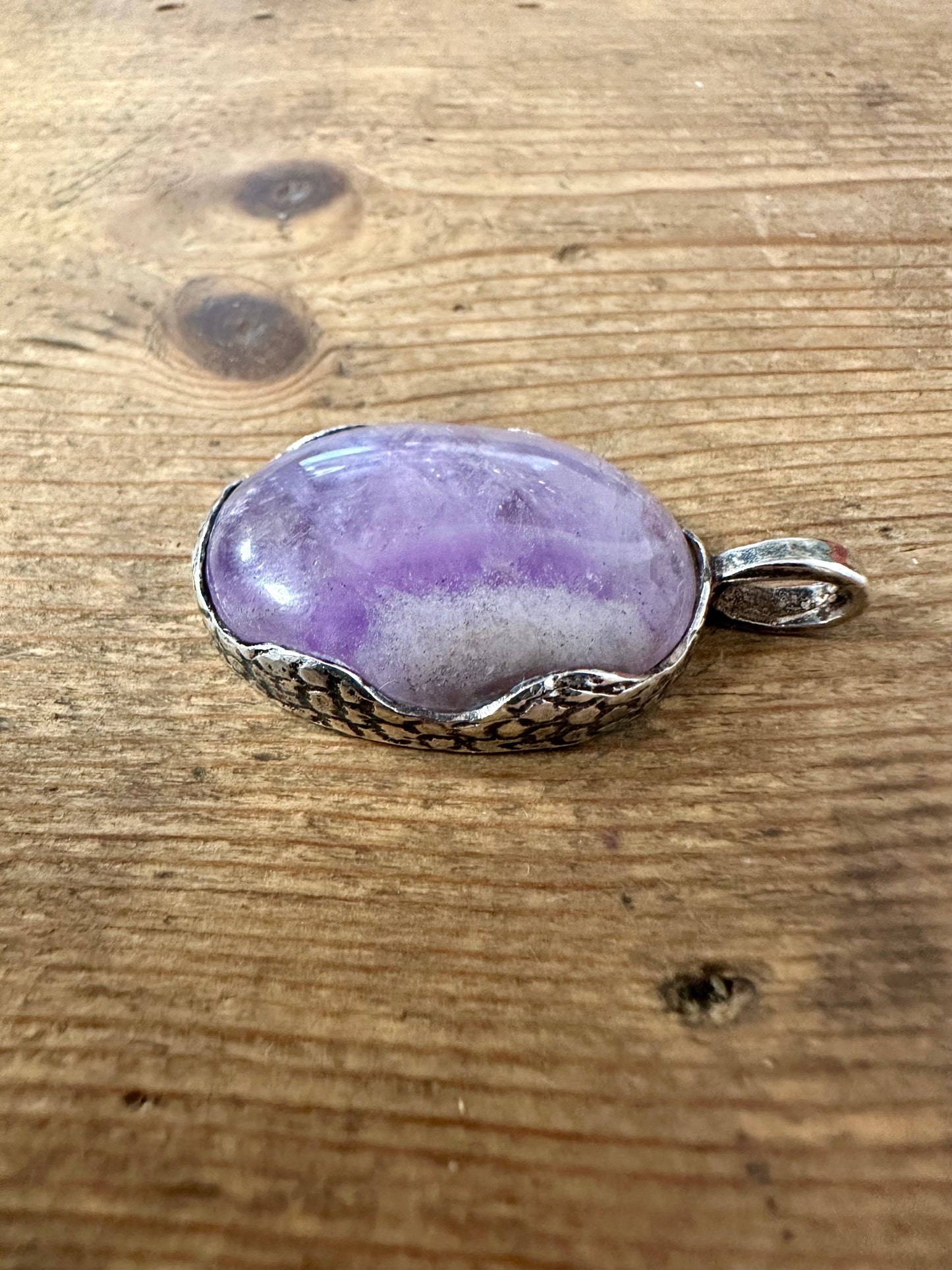 Vintage 1975 Amethyst Oval Textured 925 Silver Pendant