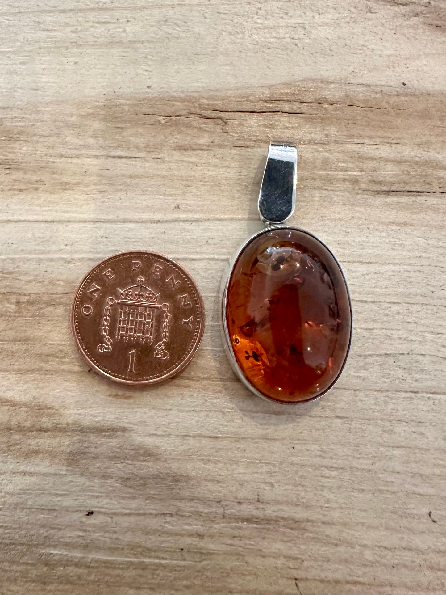 Vintage Oval Amber 925 Silver Pendant