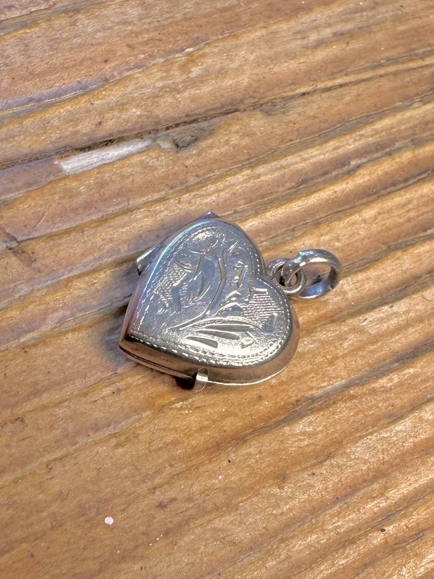 Heart Floral Engraved Locket 925 Sterling Silver Pendant