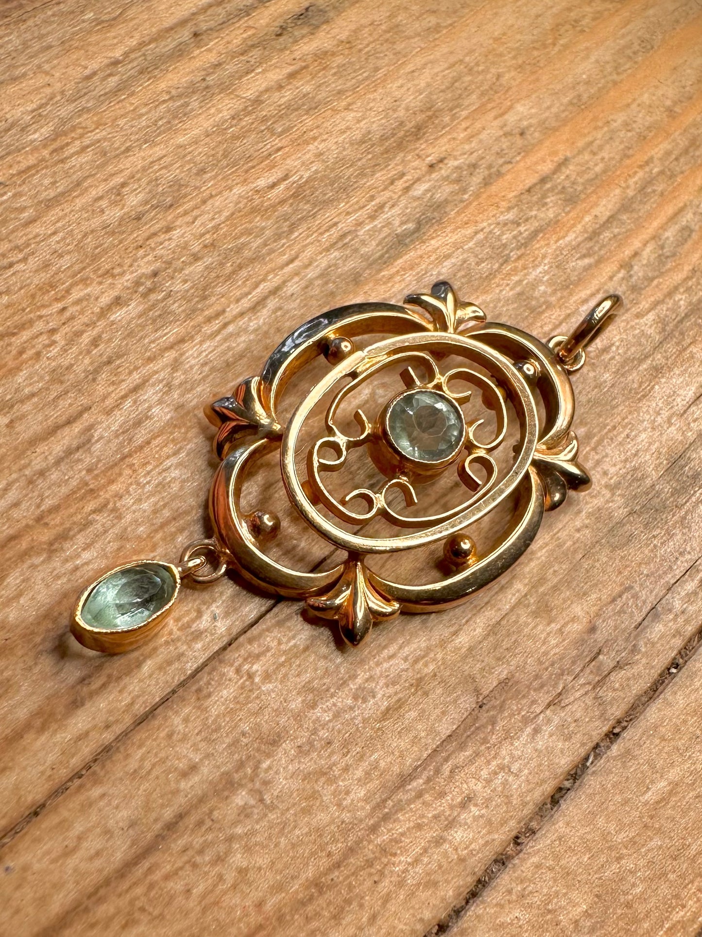 Antique Edwardian 9ct Gold Aquamarine Lavalier Pendant