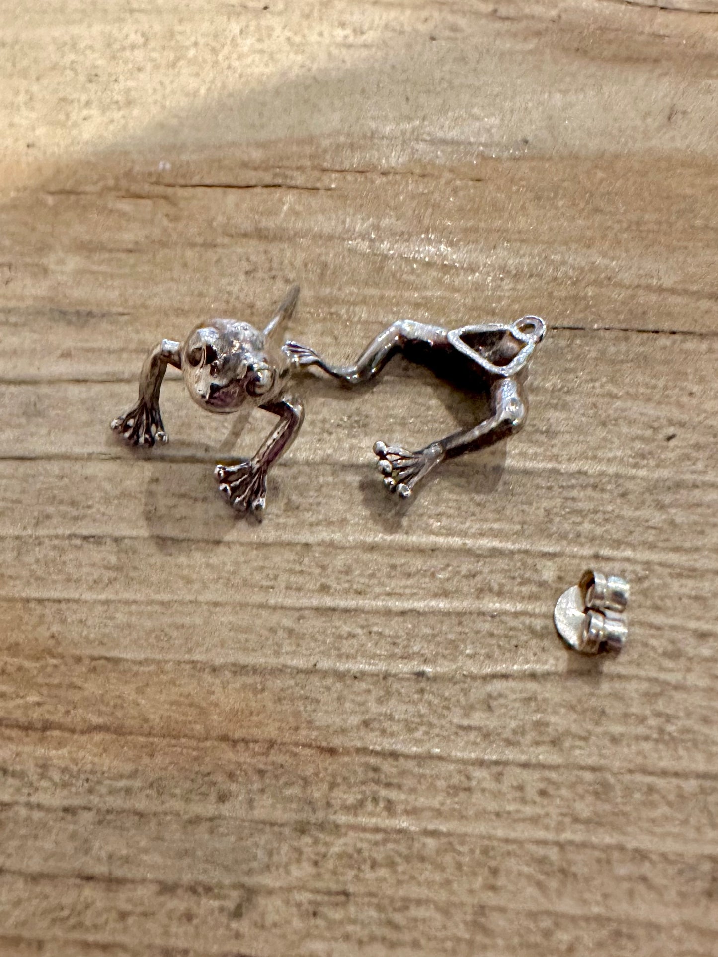 Vintage Moving Frog Studs 925 Silver Earrings