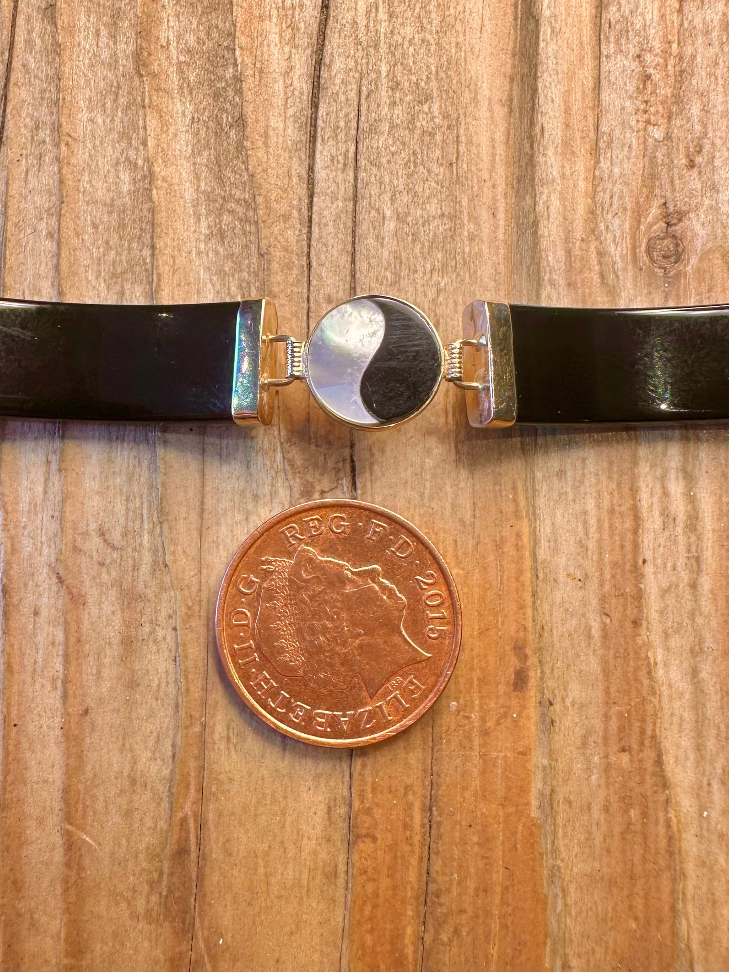 14K Gold 2003 Onyx and Mother of Pearl Ying and Yang 7.3 inch Bracelet