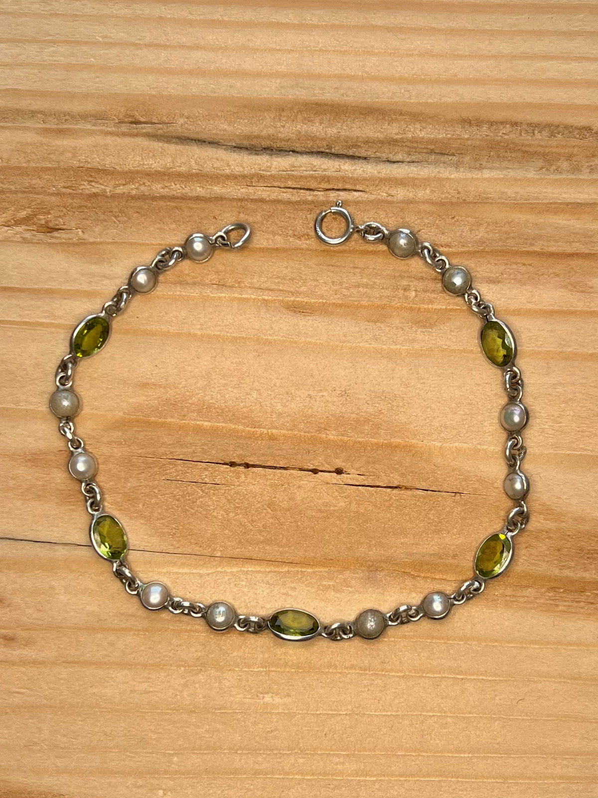 Delicate Pearl and Peridot 925 Sterling Silver 7.75 Inch Bracelet