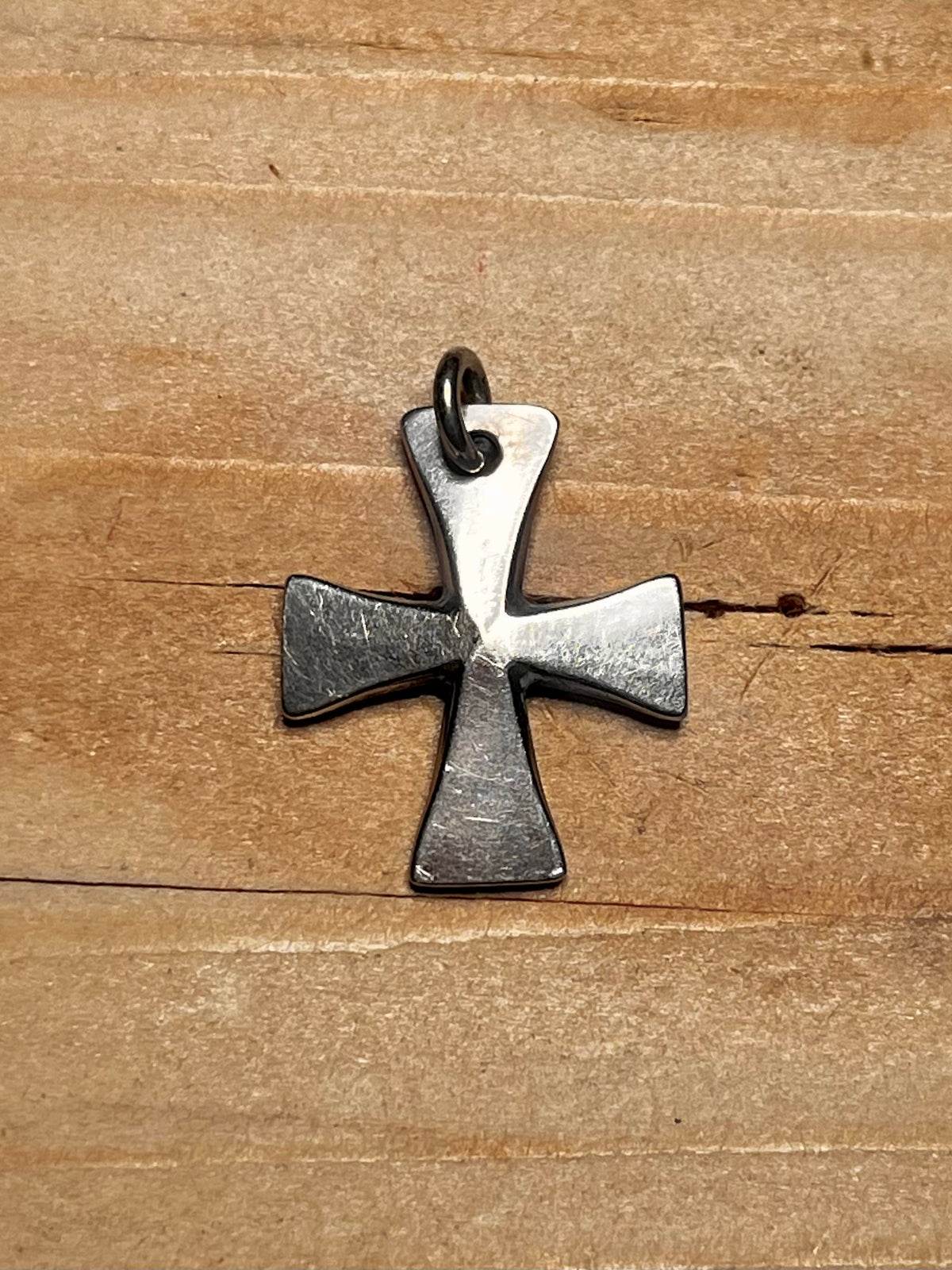 Cross 1973 Edinburgh 925 Sterling Silver Pendant