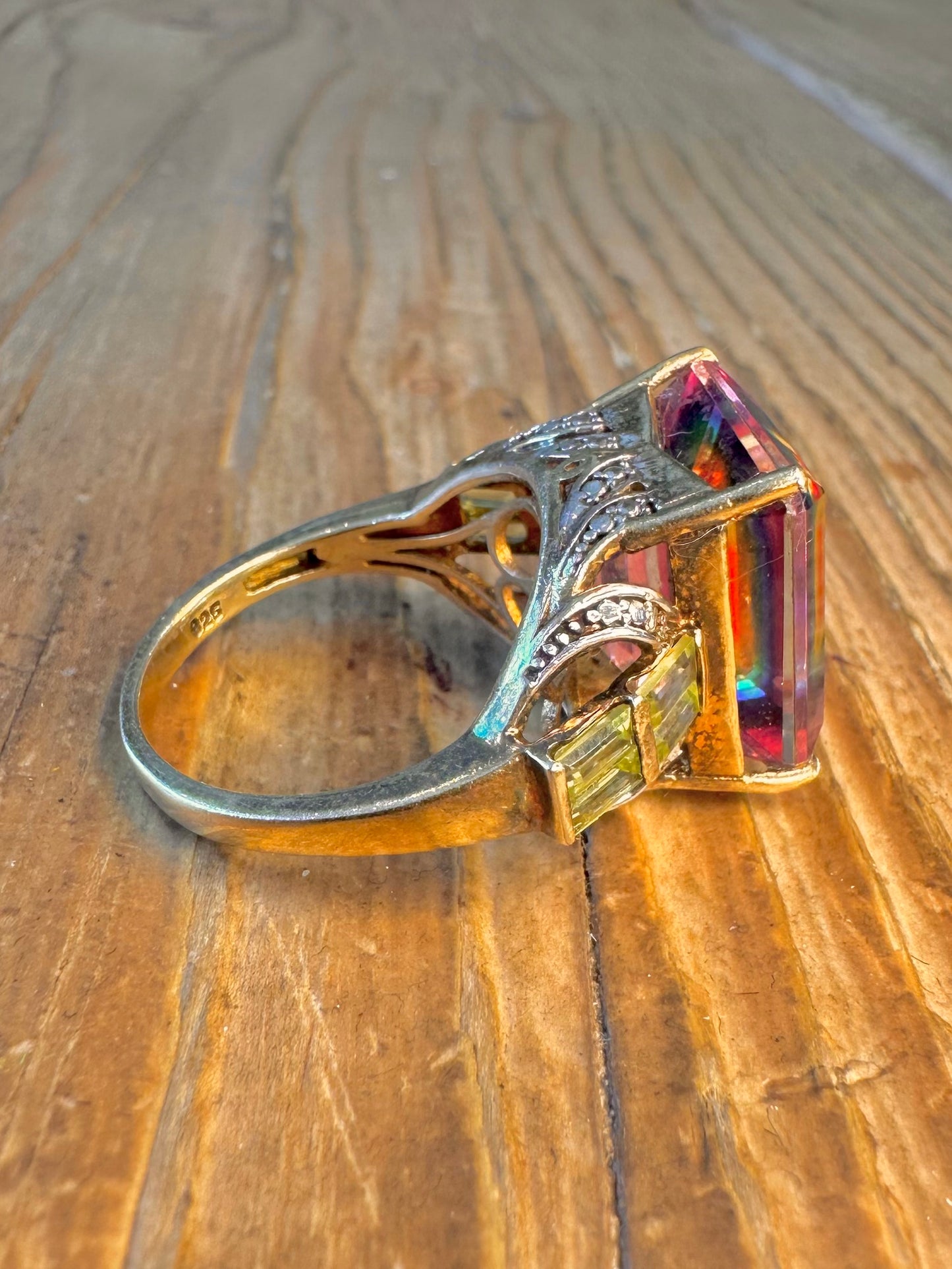 Mystic Topaz and Peridot Gold on 925 Sterling Silver Size Q1/2 Ring