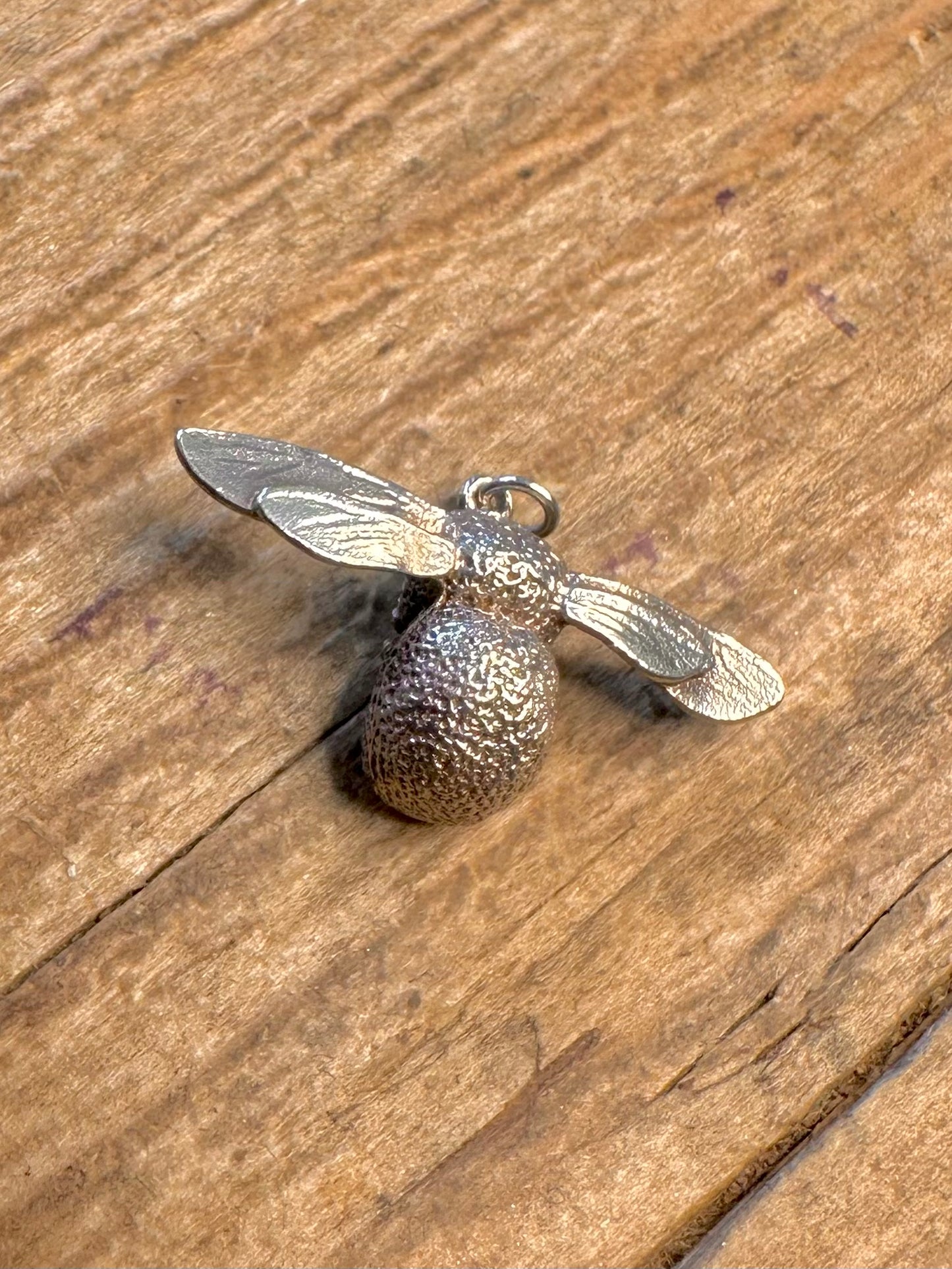 Bienen-Anhänger aus massivem 925er Sterlingsilber